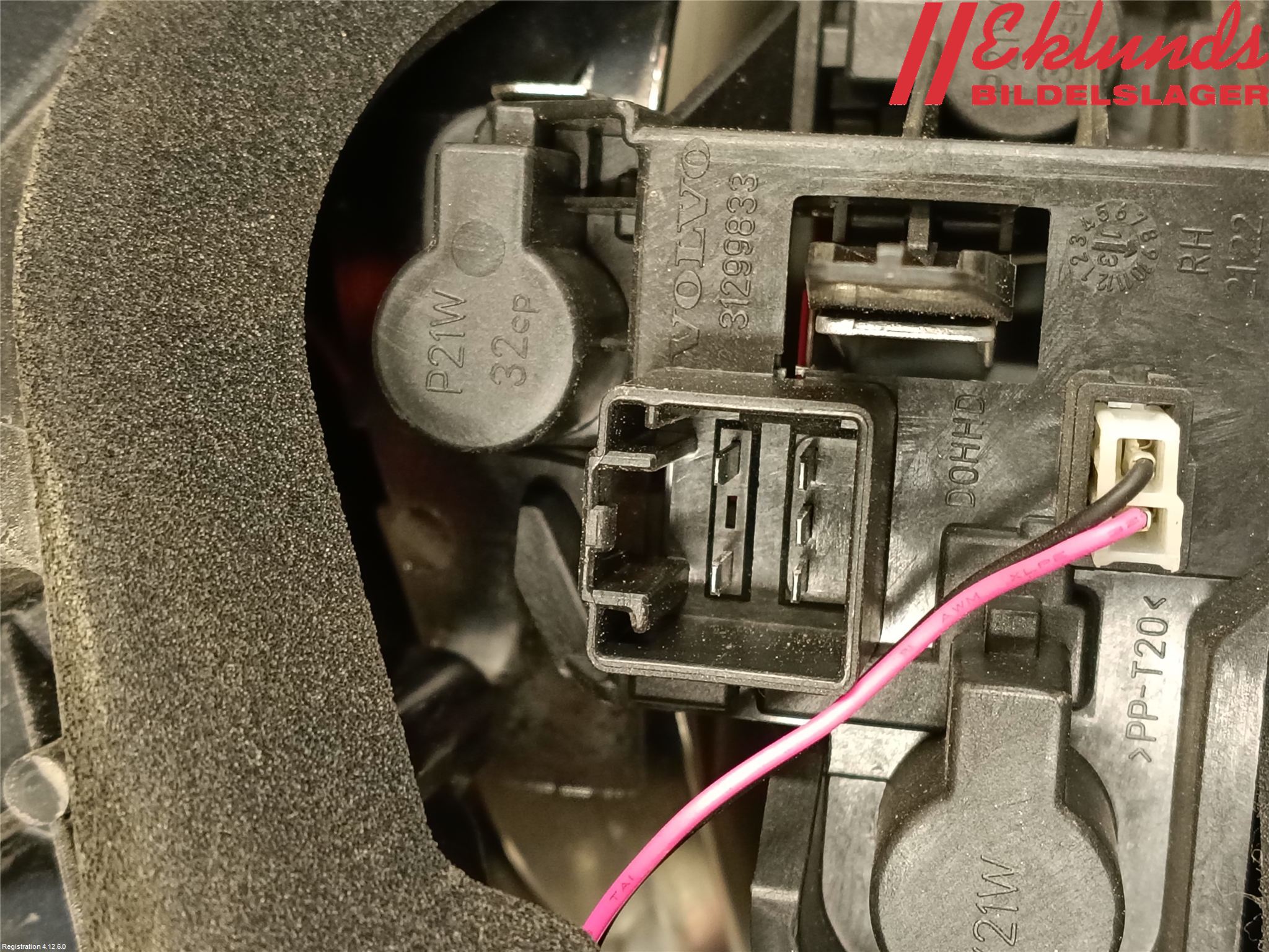 Volvo V40 12-19 Bakljus Höger