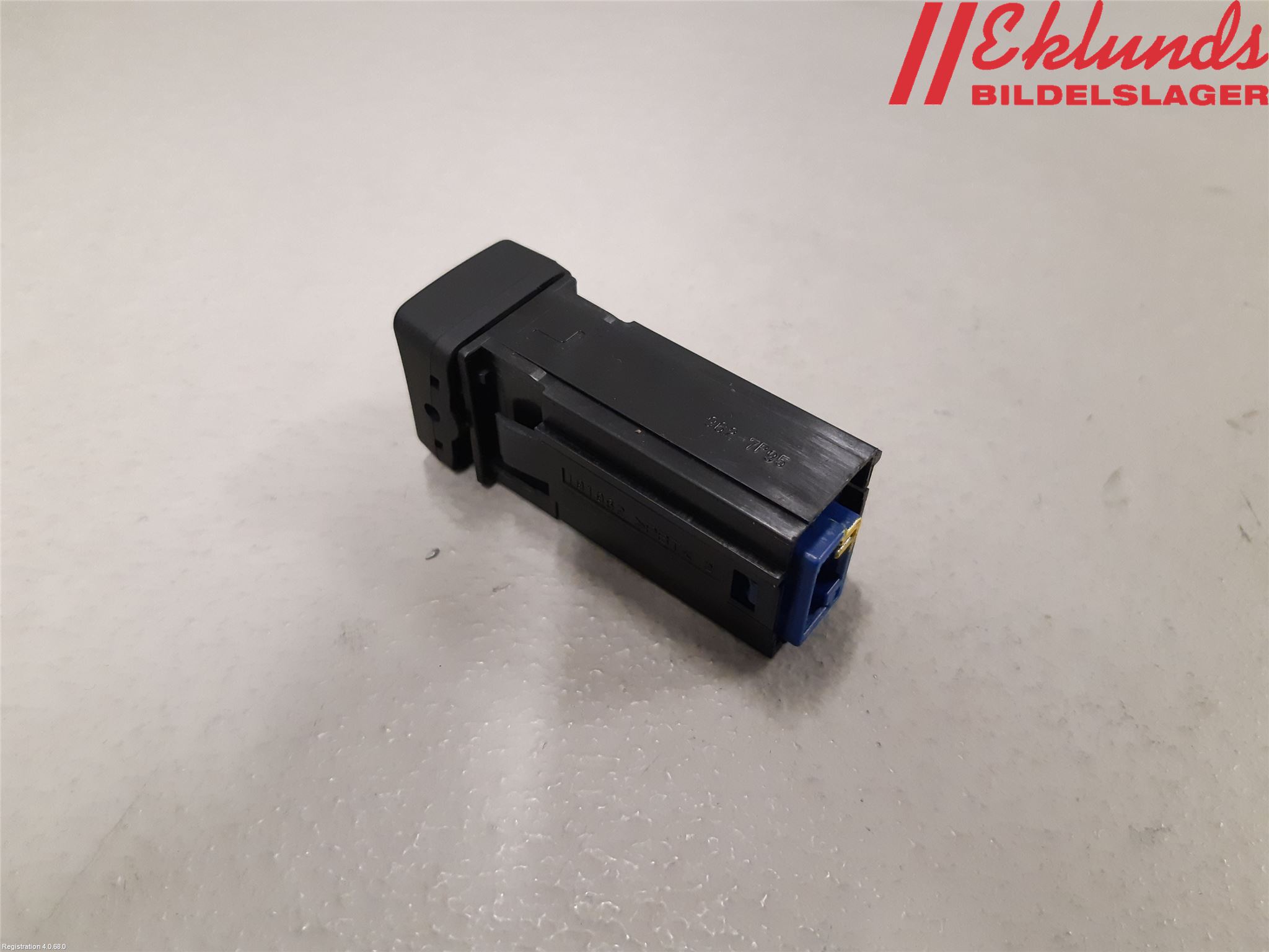 Toyota COROLLA 19- Strömställare Stolvärme