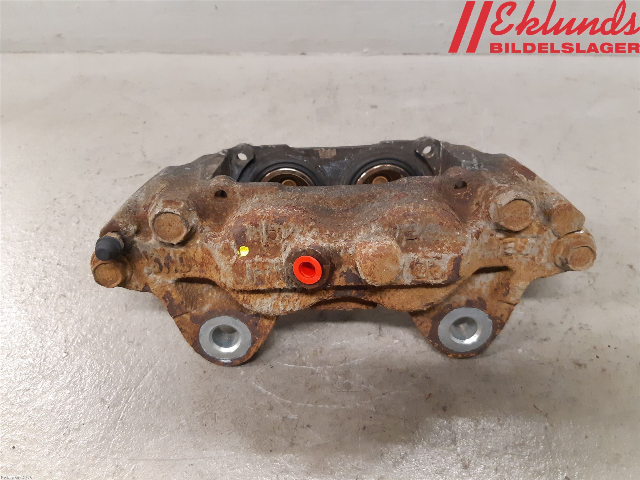 Toyota HILUX 16- Bromsok Fram Höger