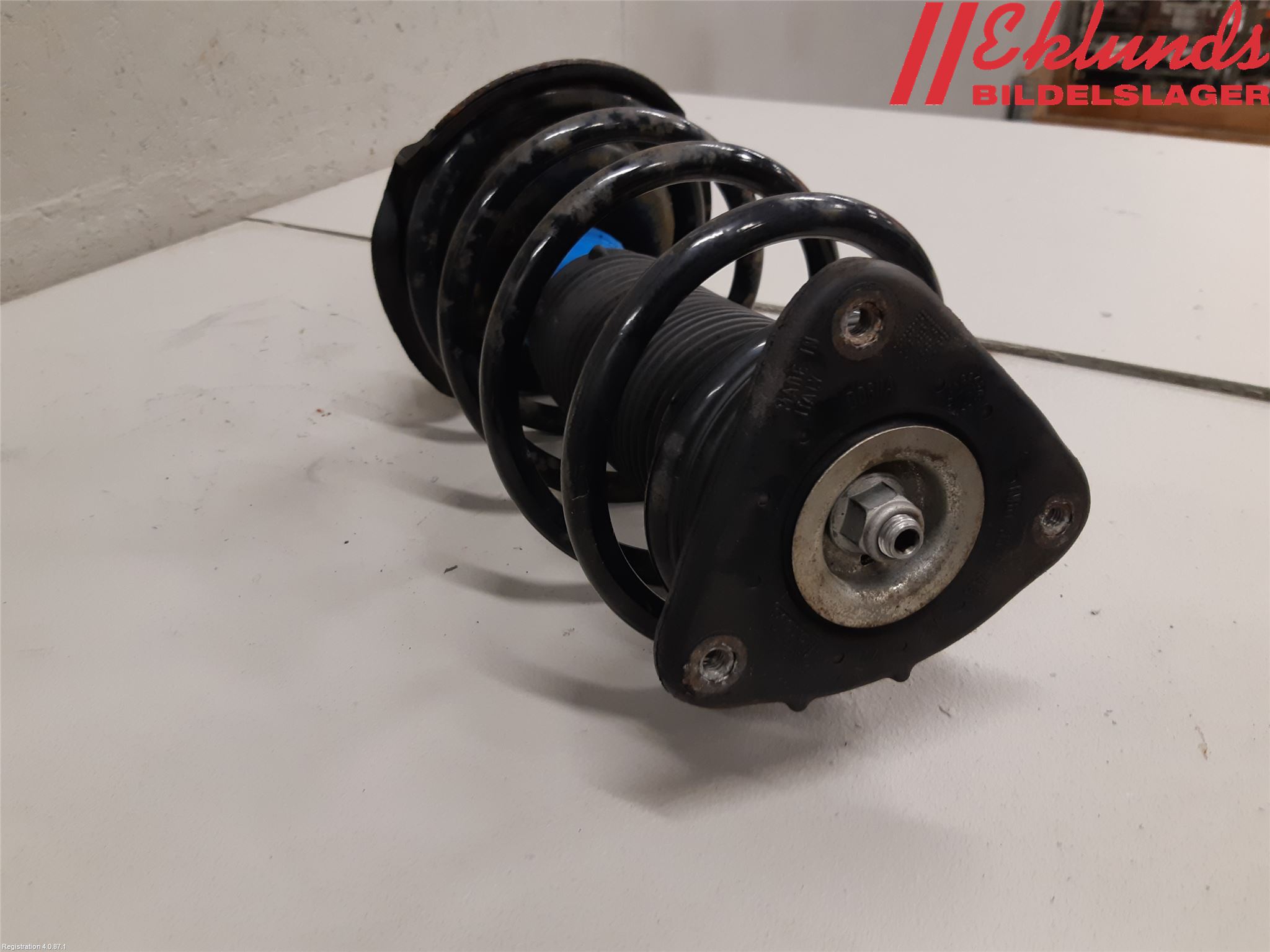 Ford FOCUS 11-14 Fjäderben Fram Vänster