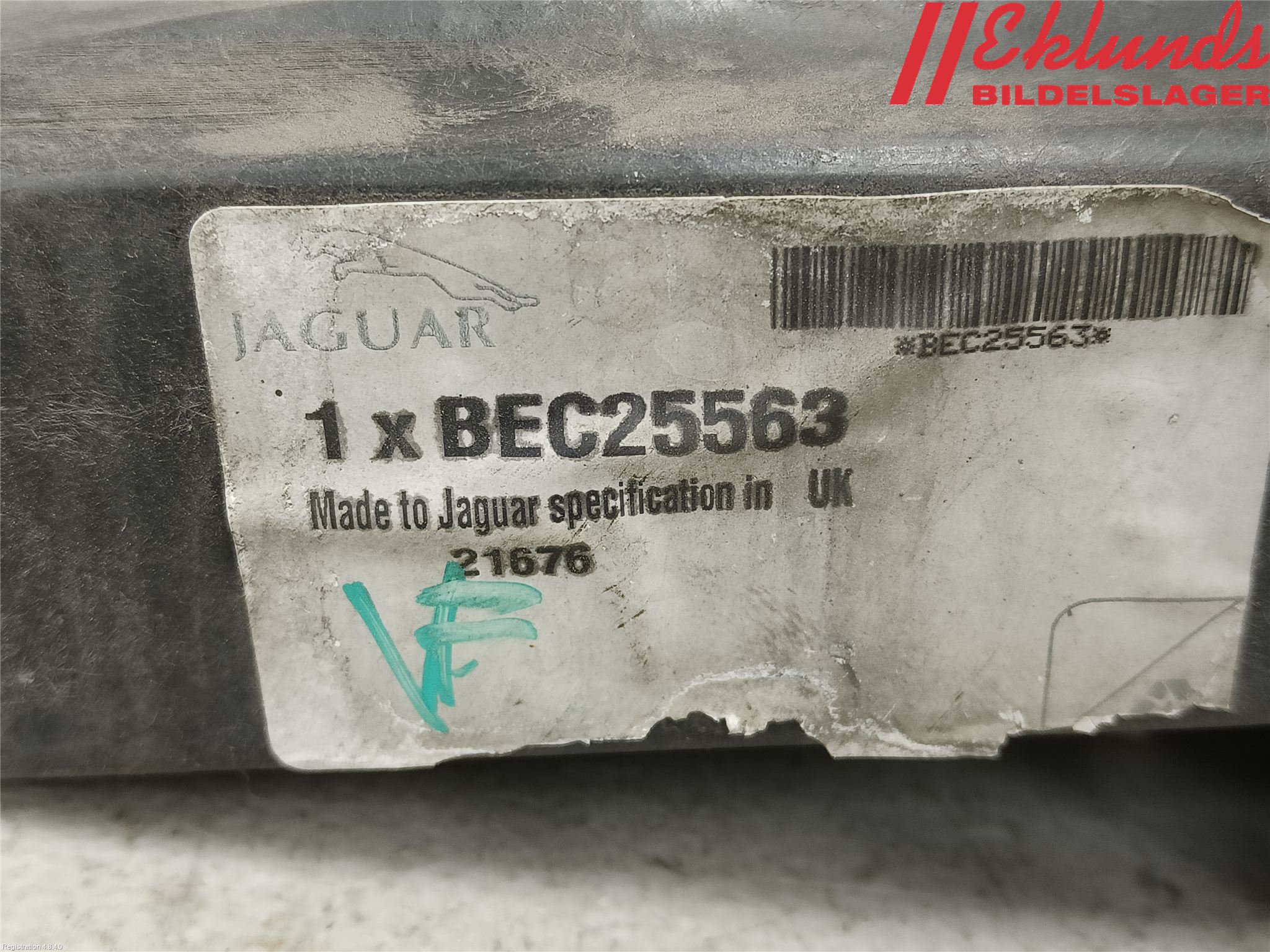 Jaguar XJ X308        98-02 Stötfångarbärjärn Fram