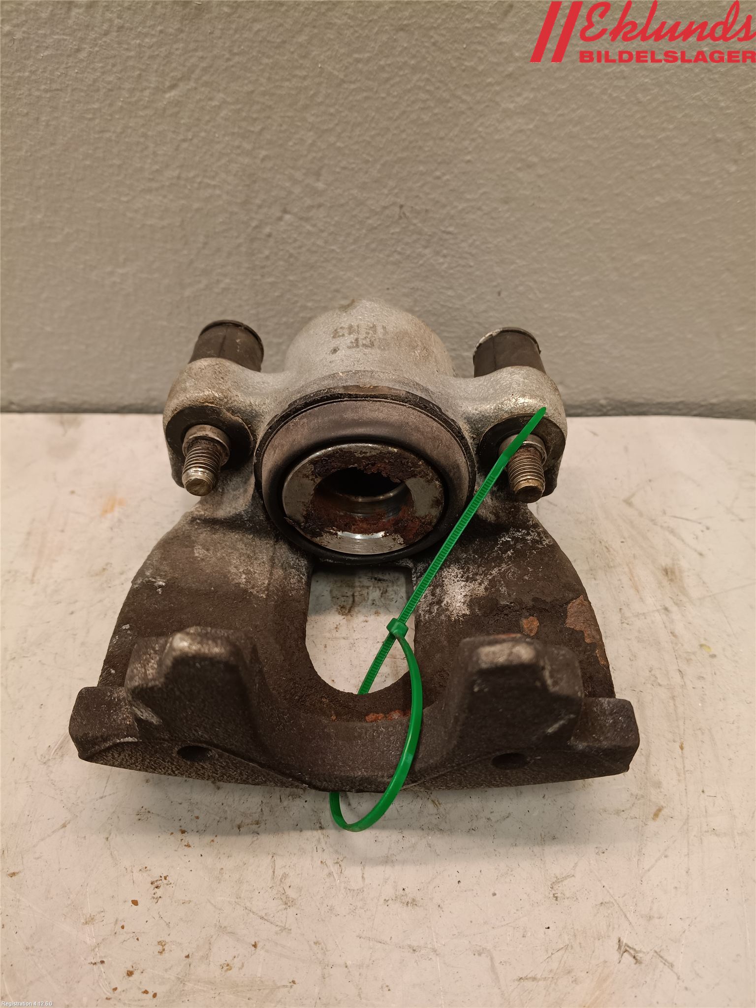 Volvo V70 05-08 Bromsok Bak Höger