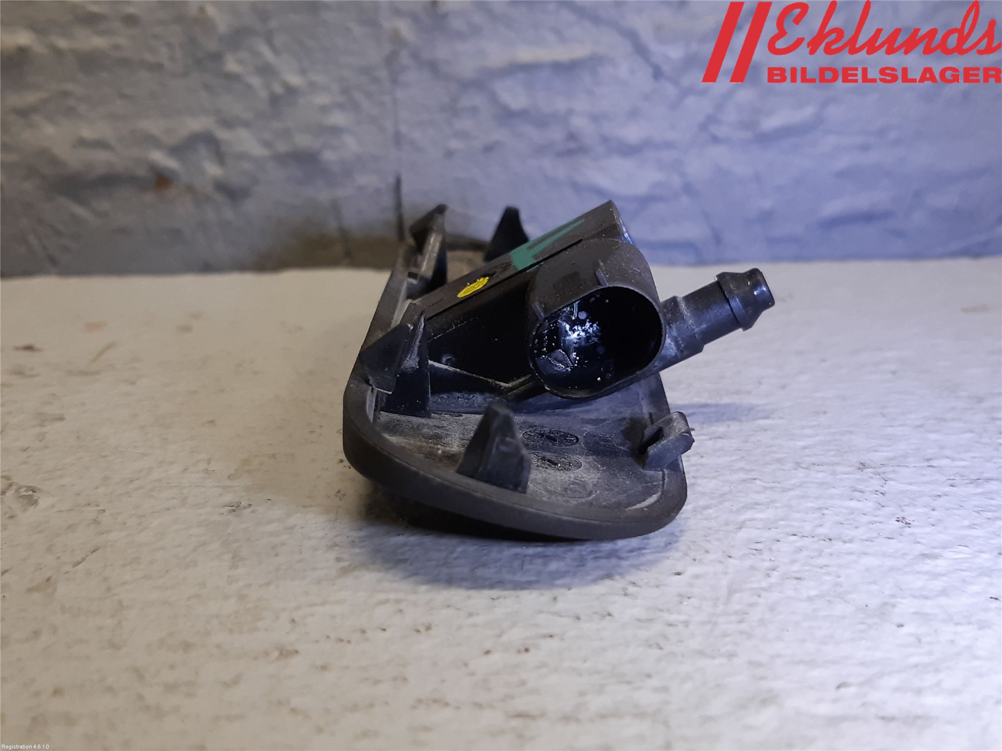 Audi A4 ALLROAD 09-16 Spolarmunstycke Rutor