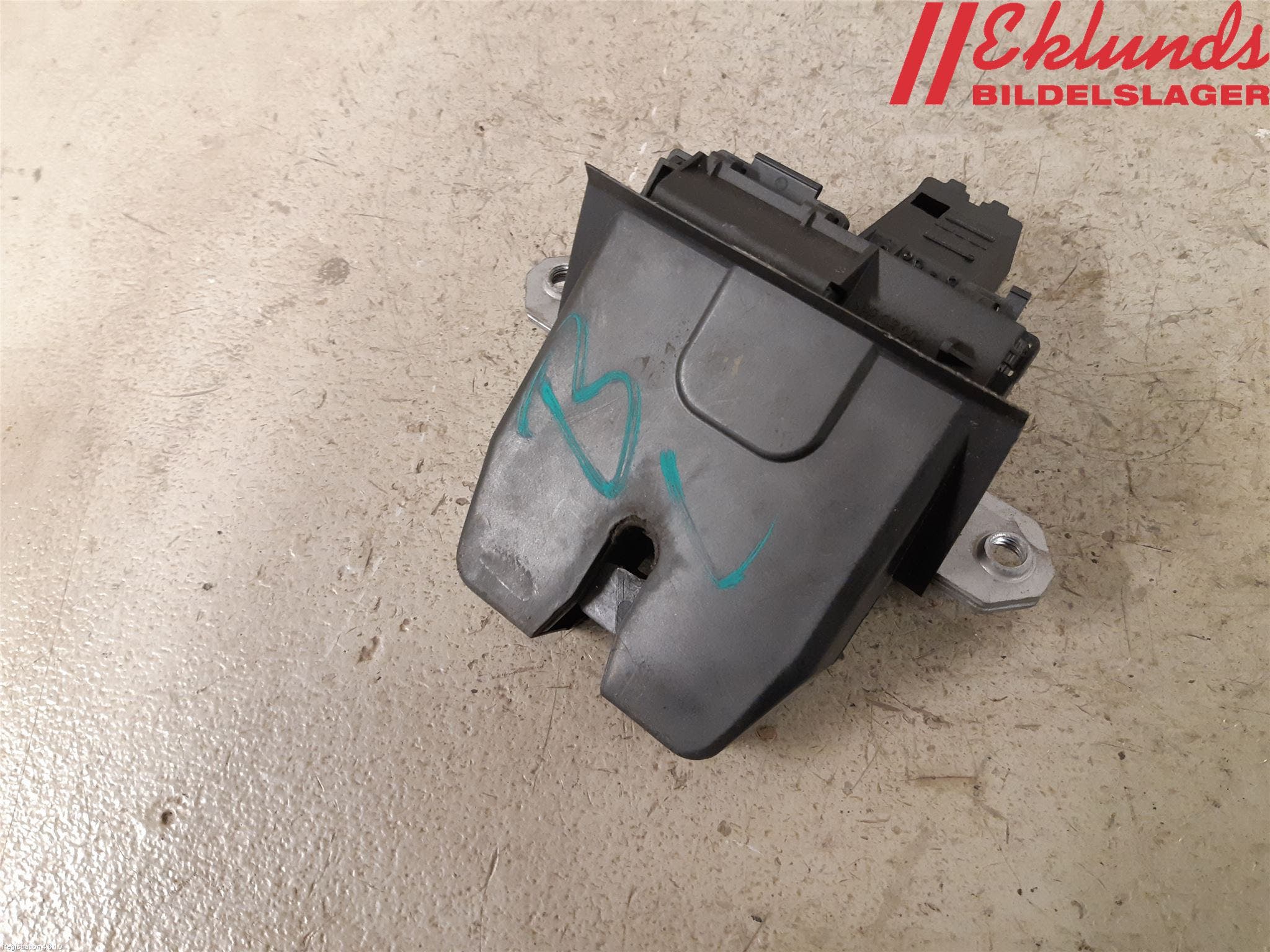 Volvo V50 08-12 Låskista Baklucka