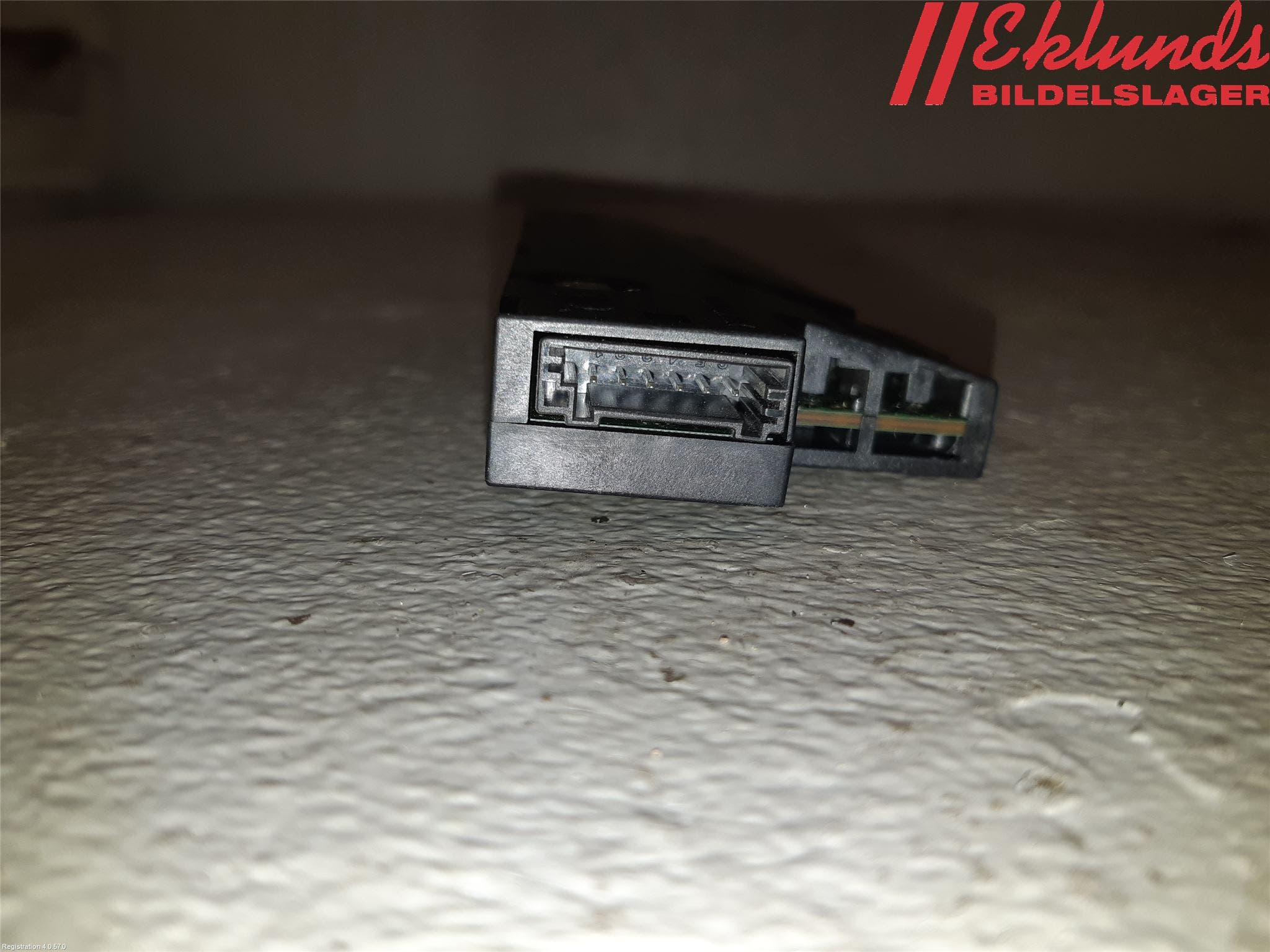 BMW 5 F10/F11/F18 09-17 Antennförstärkare