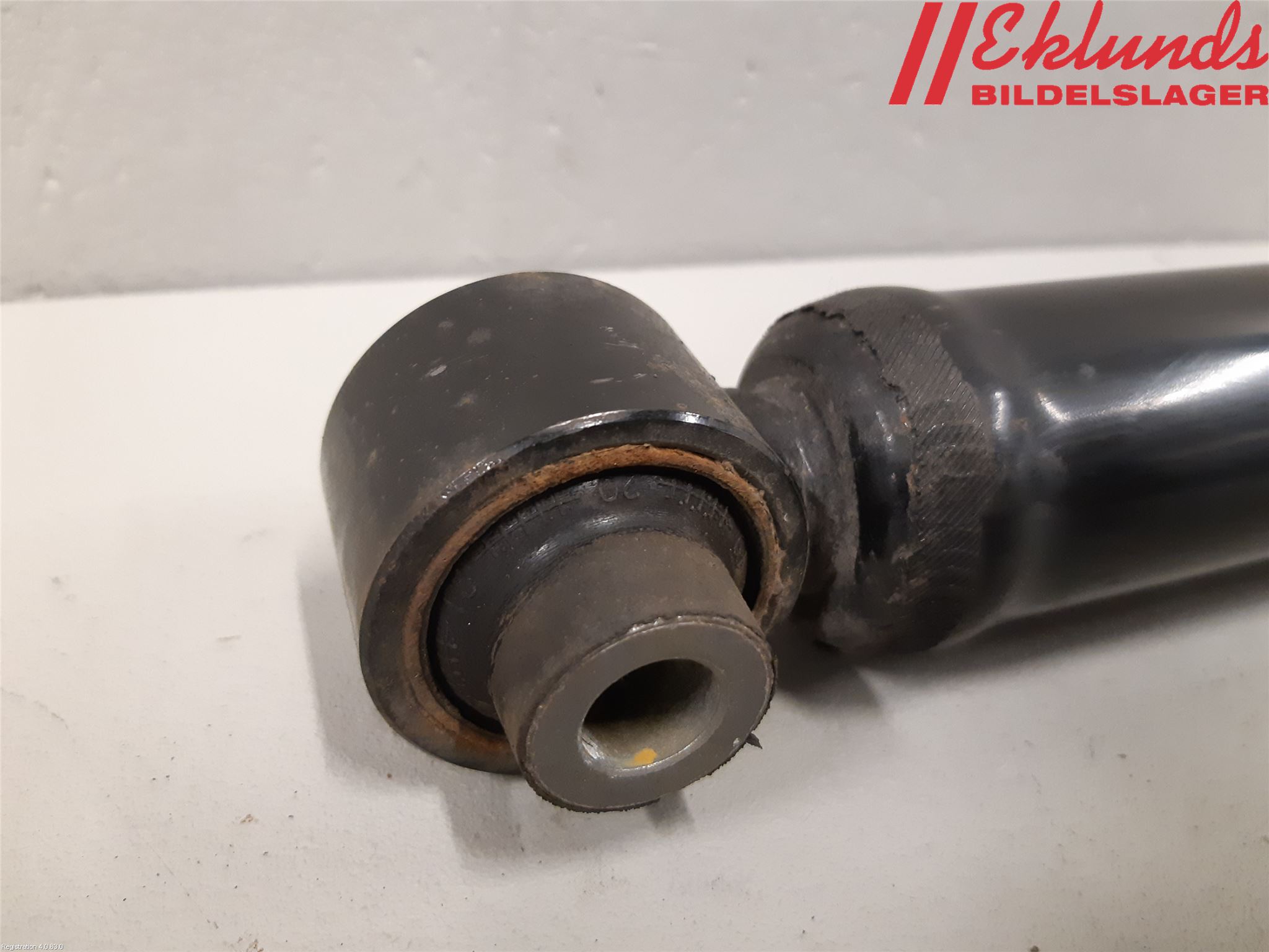 Tesla MODEL Y 21- Stötdämpare Bak