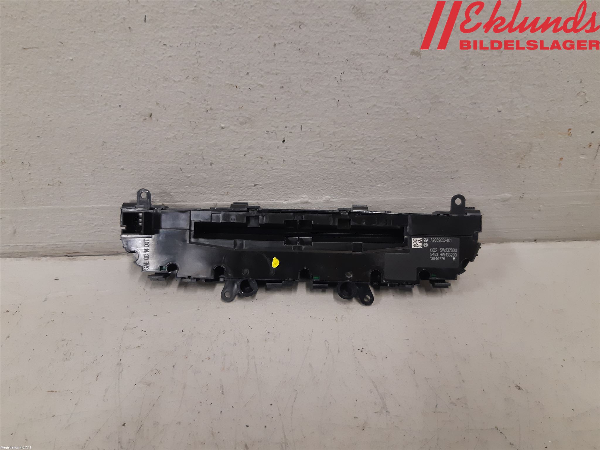 Mercedes-Benz MB C-KLASS (W205) 14-21 Cd Radio - Multimediapanel