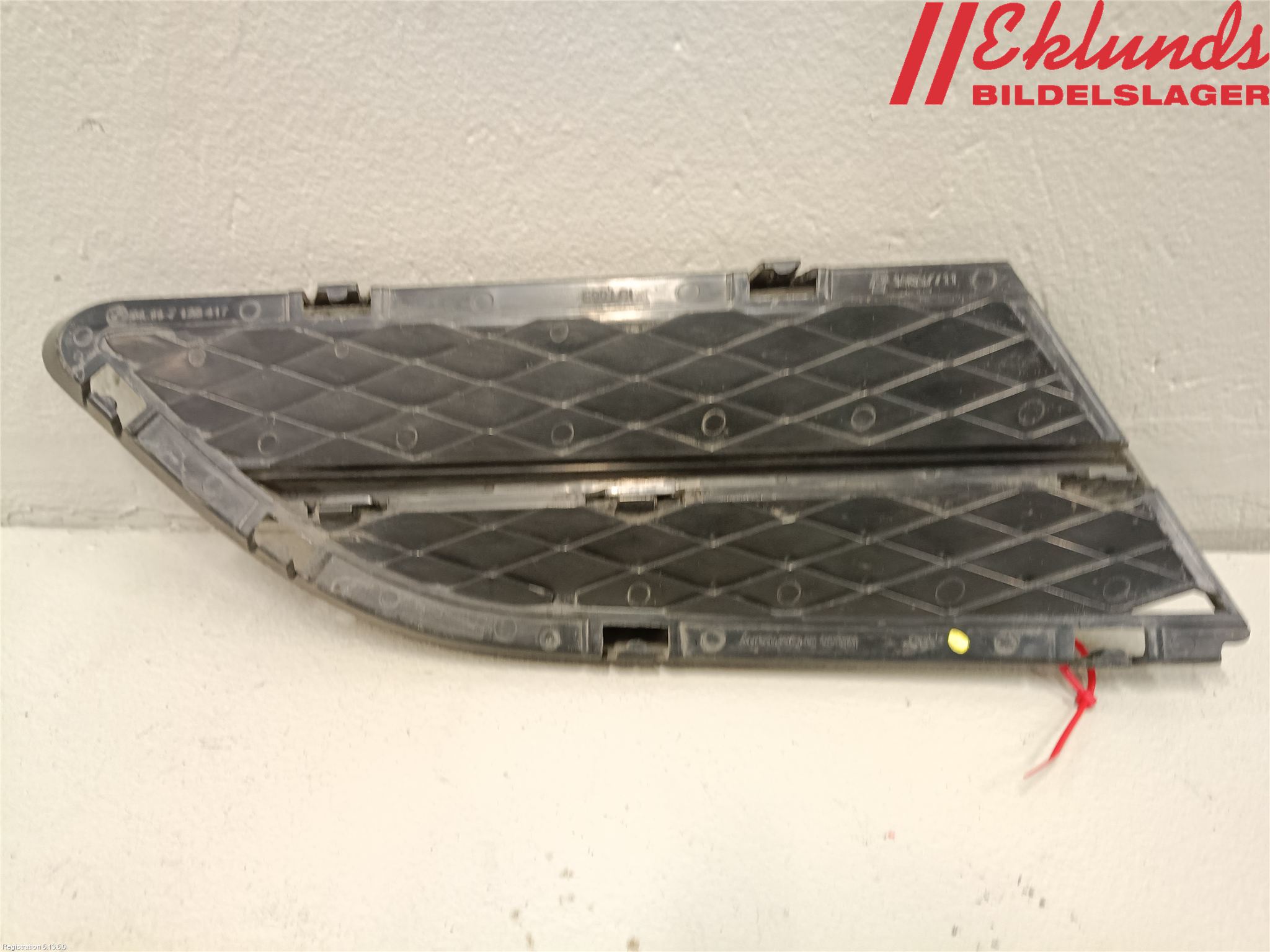 BMW 3 E90/91 SED/TOU 05-12 Dimljussarg Fram