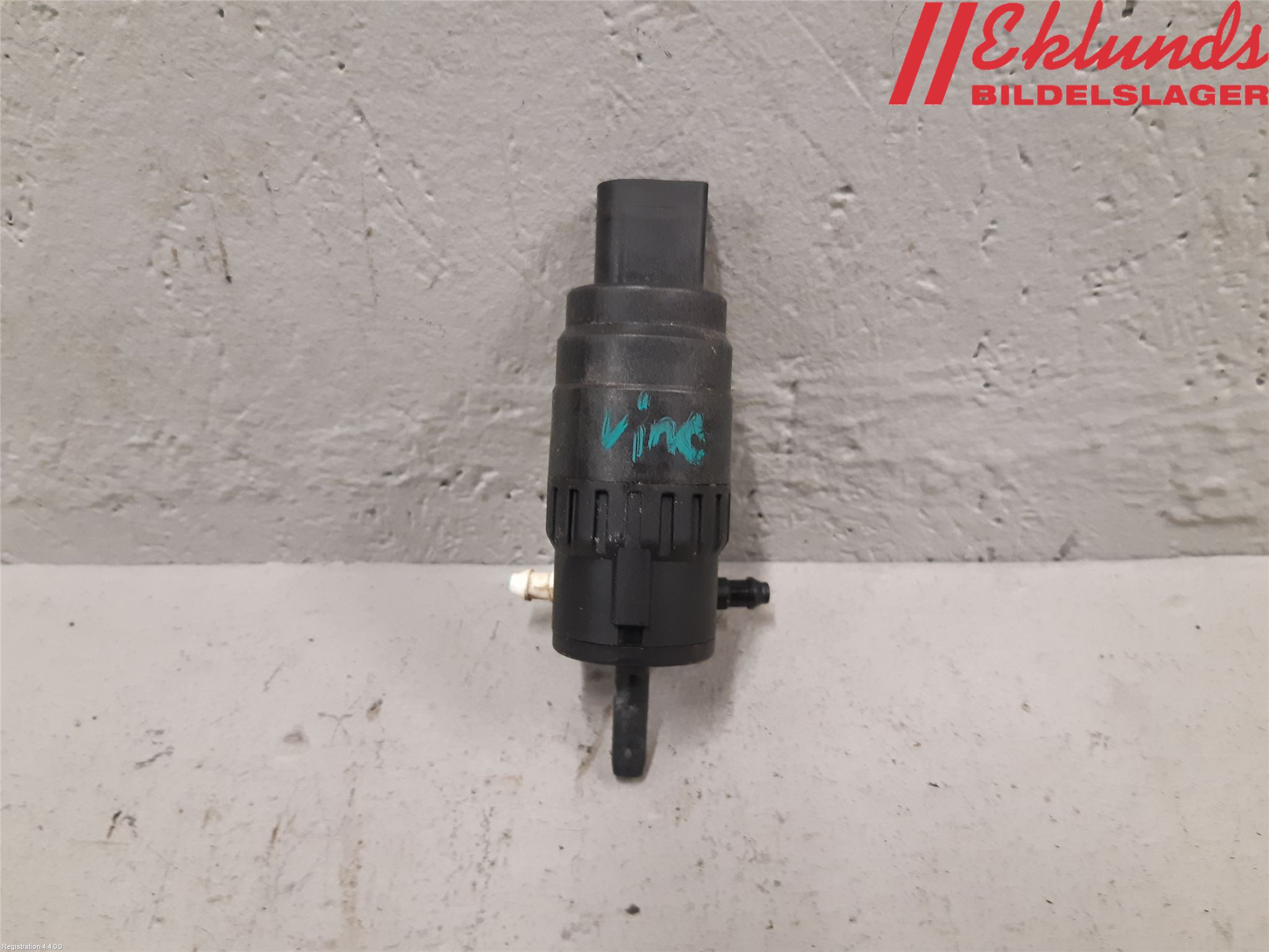 Volkswagen VW POLO 10-17 Spolarpump Vindruta