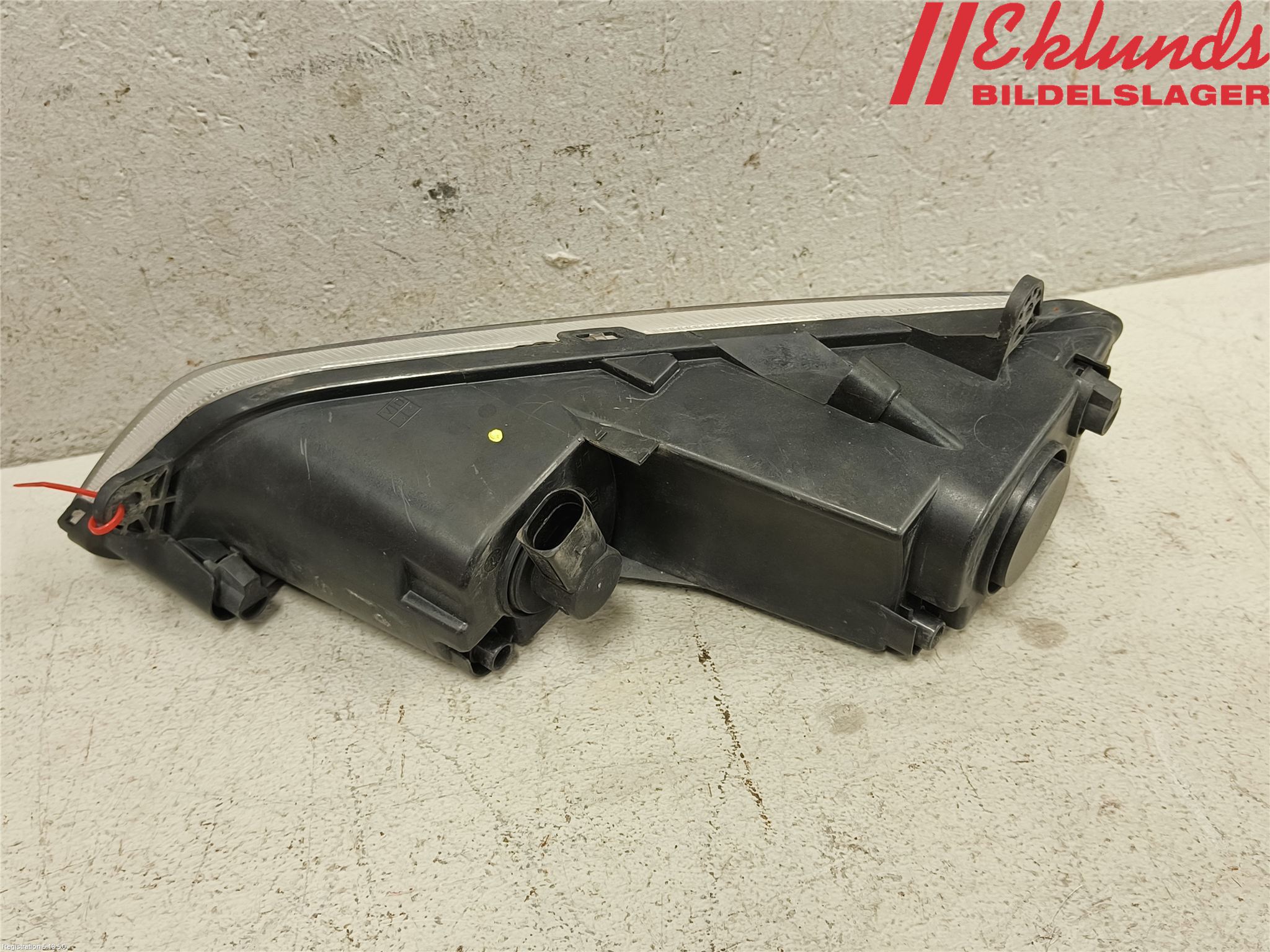 Volkswagen VW PASSAT 11-14 Dimljus-Varselljus Fram