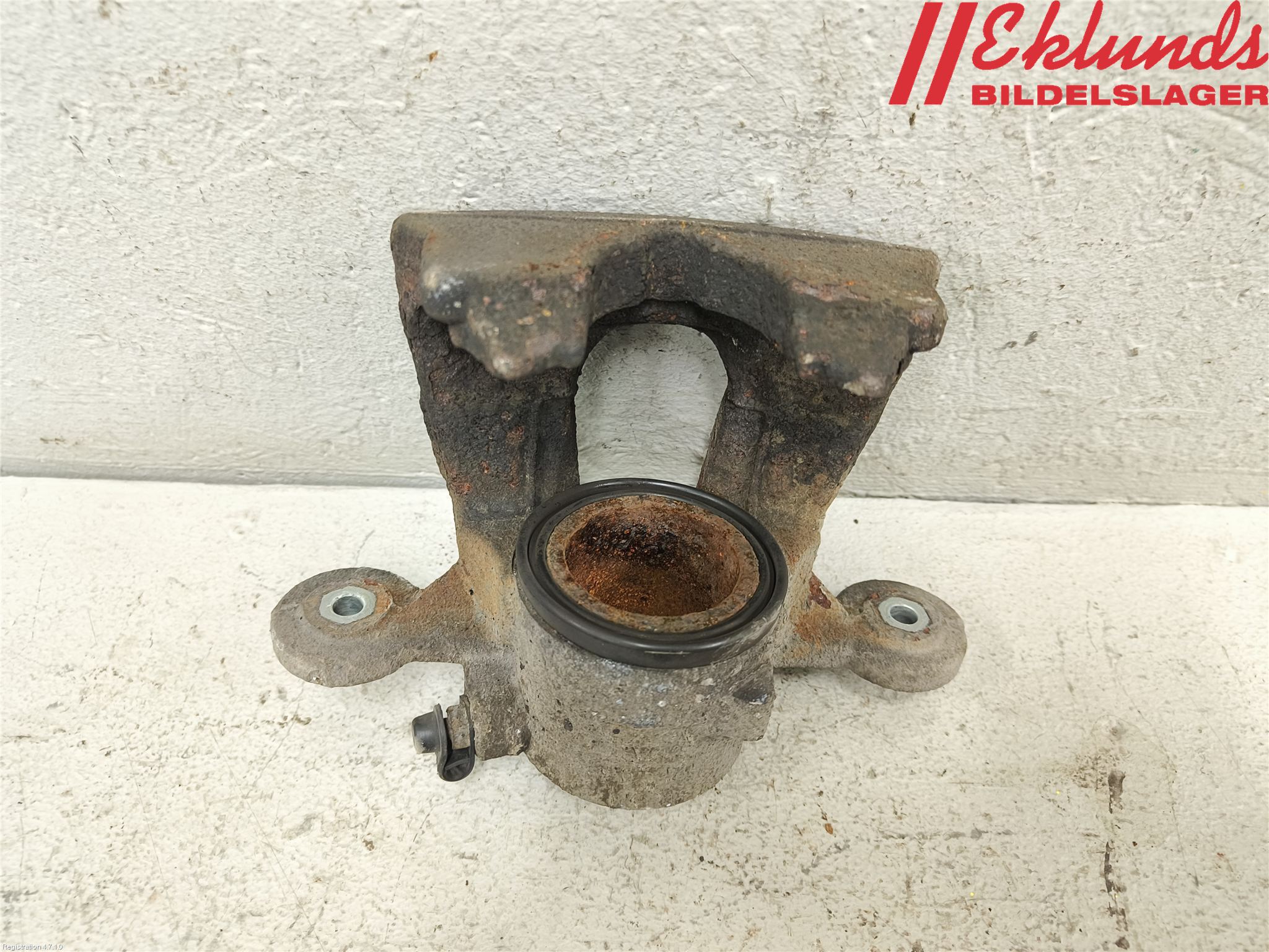 BMW 1 E87/81 5D/3D 03-11 Bromsok Fram Vänster