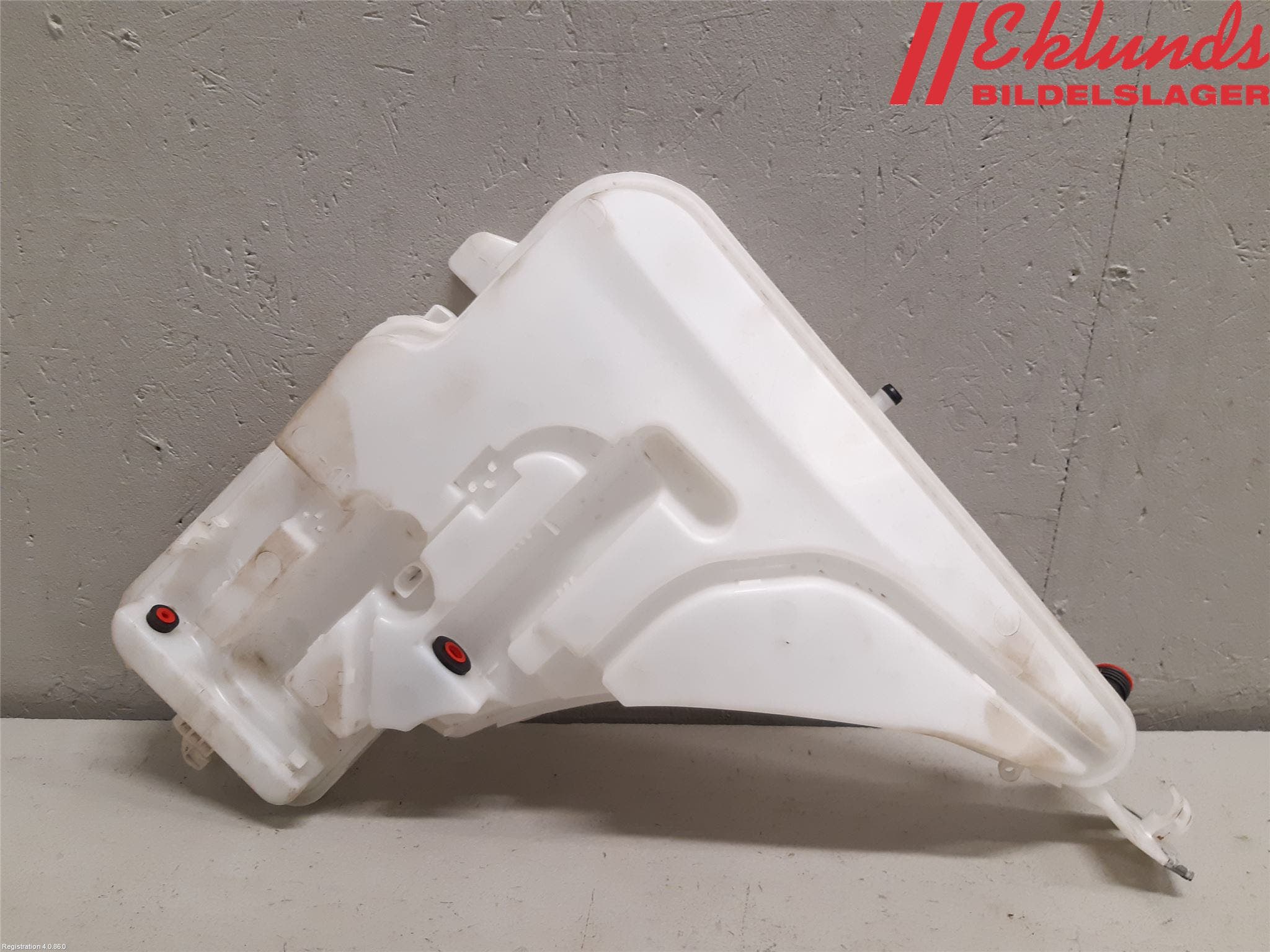 BMW 2 F22/F23/F87 Coupé/Cab 13-21 Spolartank Vindruta-Strål