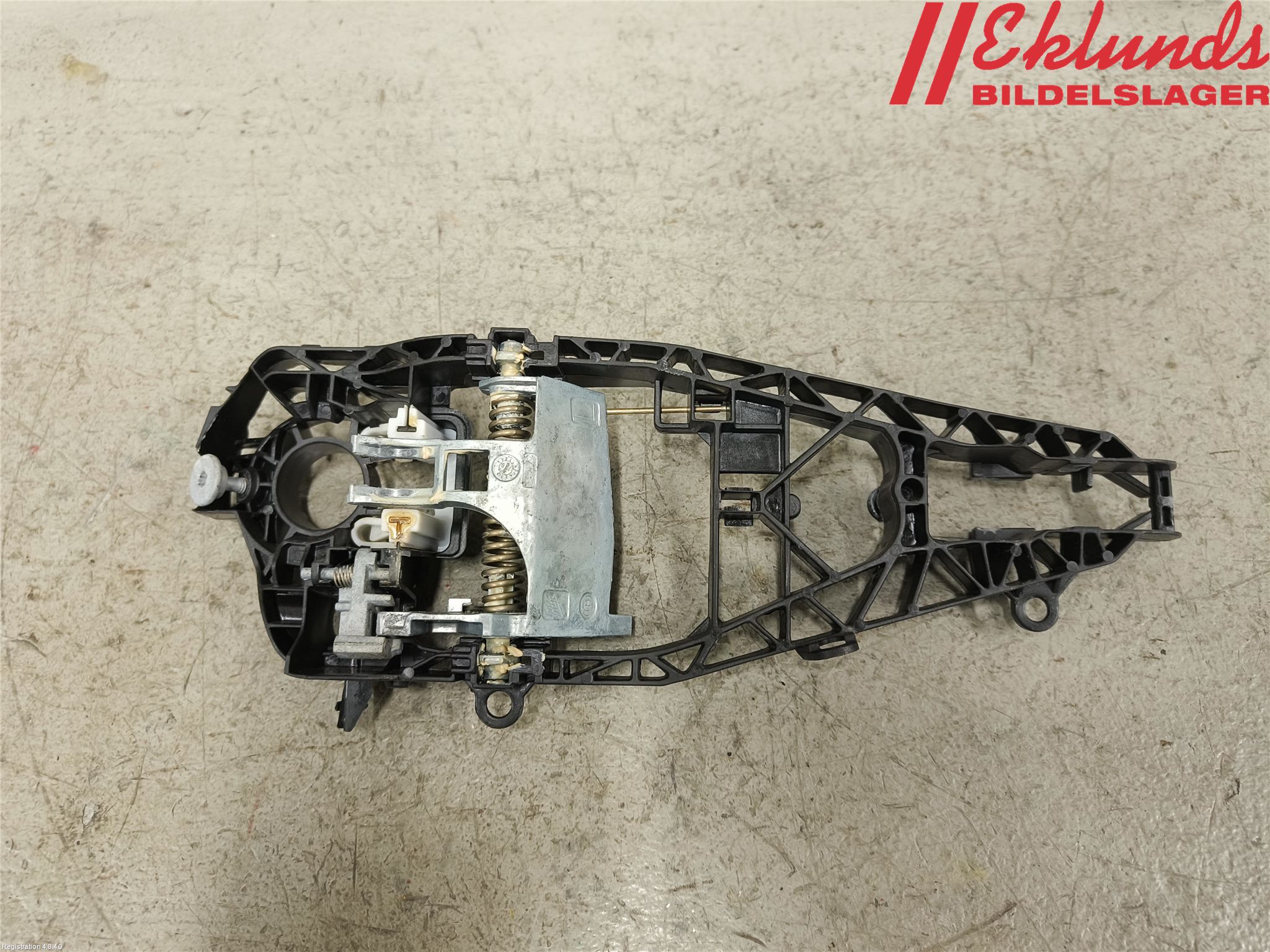 BMW X1 F48 15-22 Dörrhandtag Yttre Vä