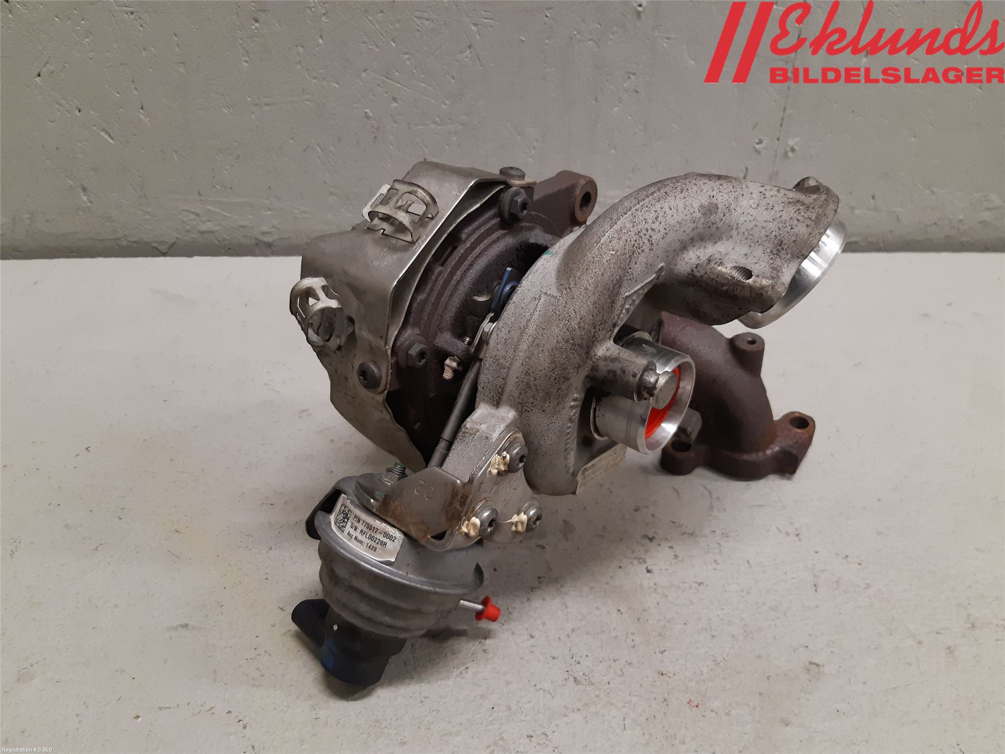 Volkswagen VW CADDY 11-15 Turboaggregat