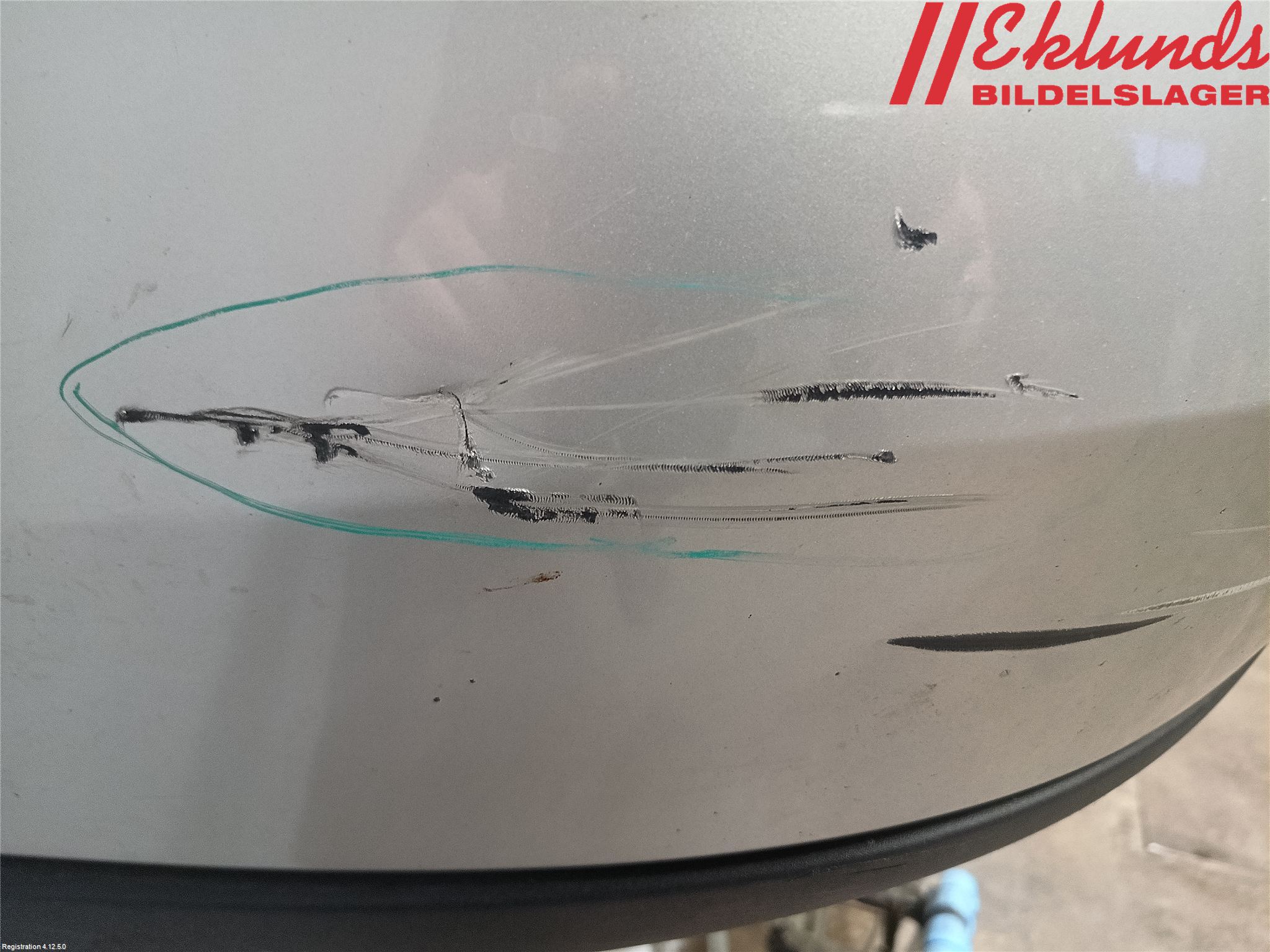 Volvo V70 00-04 Stötfångarbeklädnad Fram