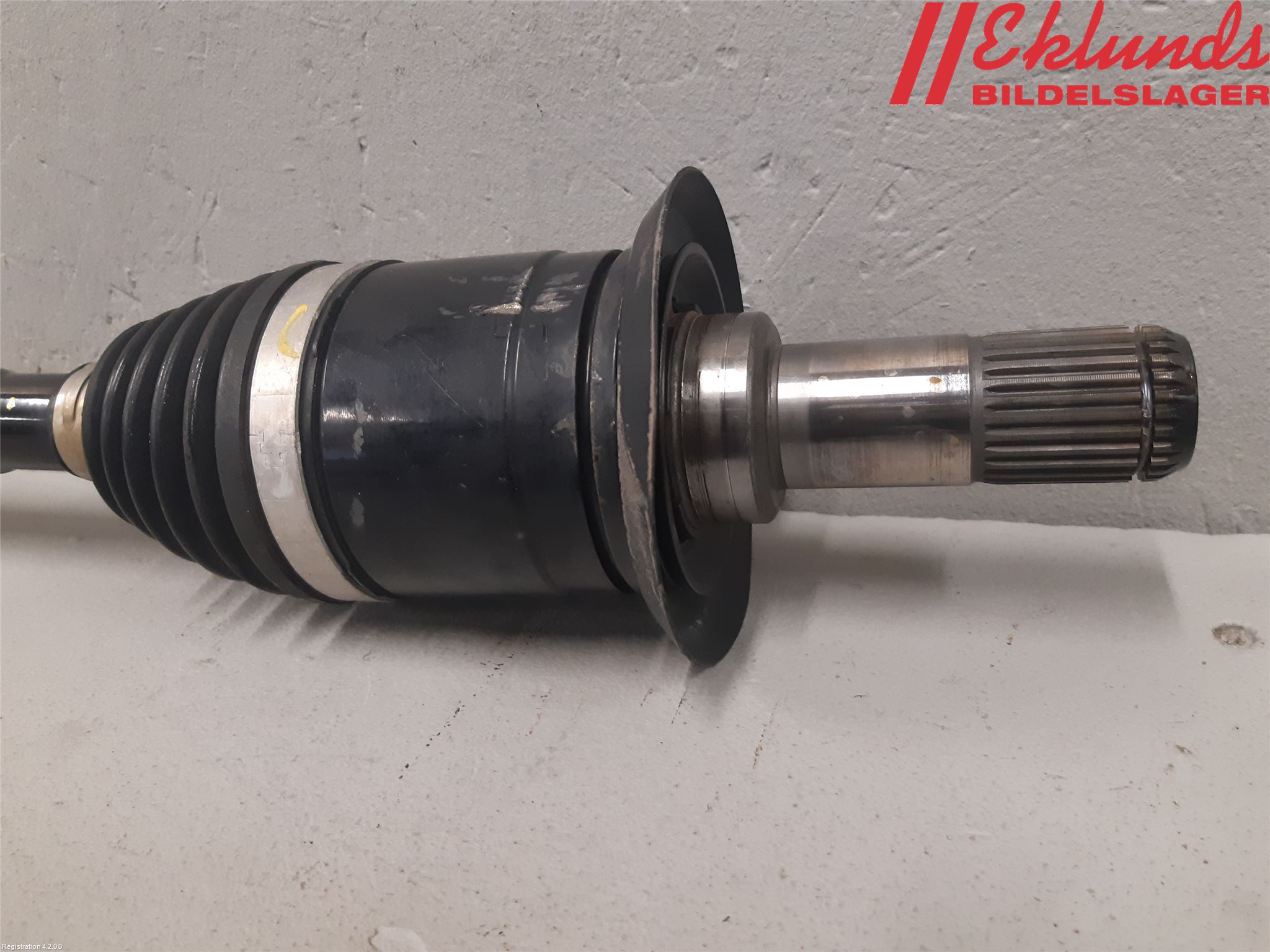 BMW 1 F20/F21 11-19 Drivaxel Bak Vänster