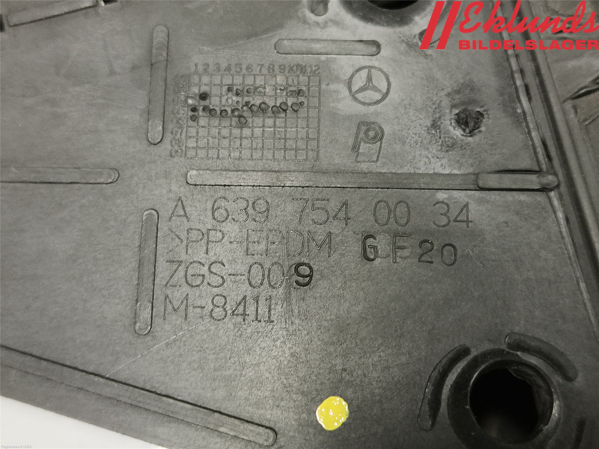 Mercedes-Benz MB VITO/VIANO (W639) 04-14 Tanklucka