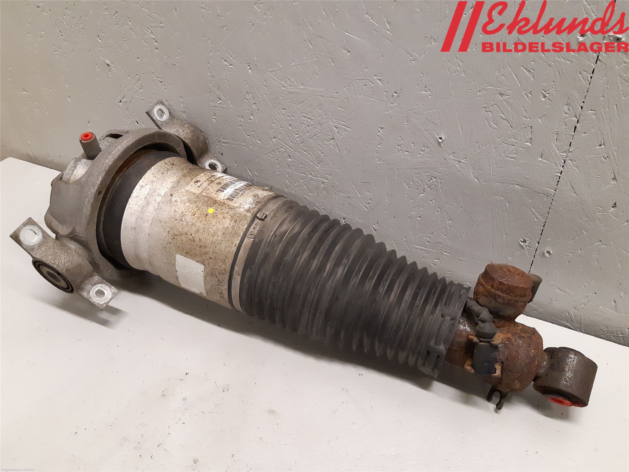 Audi Q7/SQ7 Stötdämpare Bak