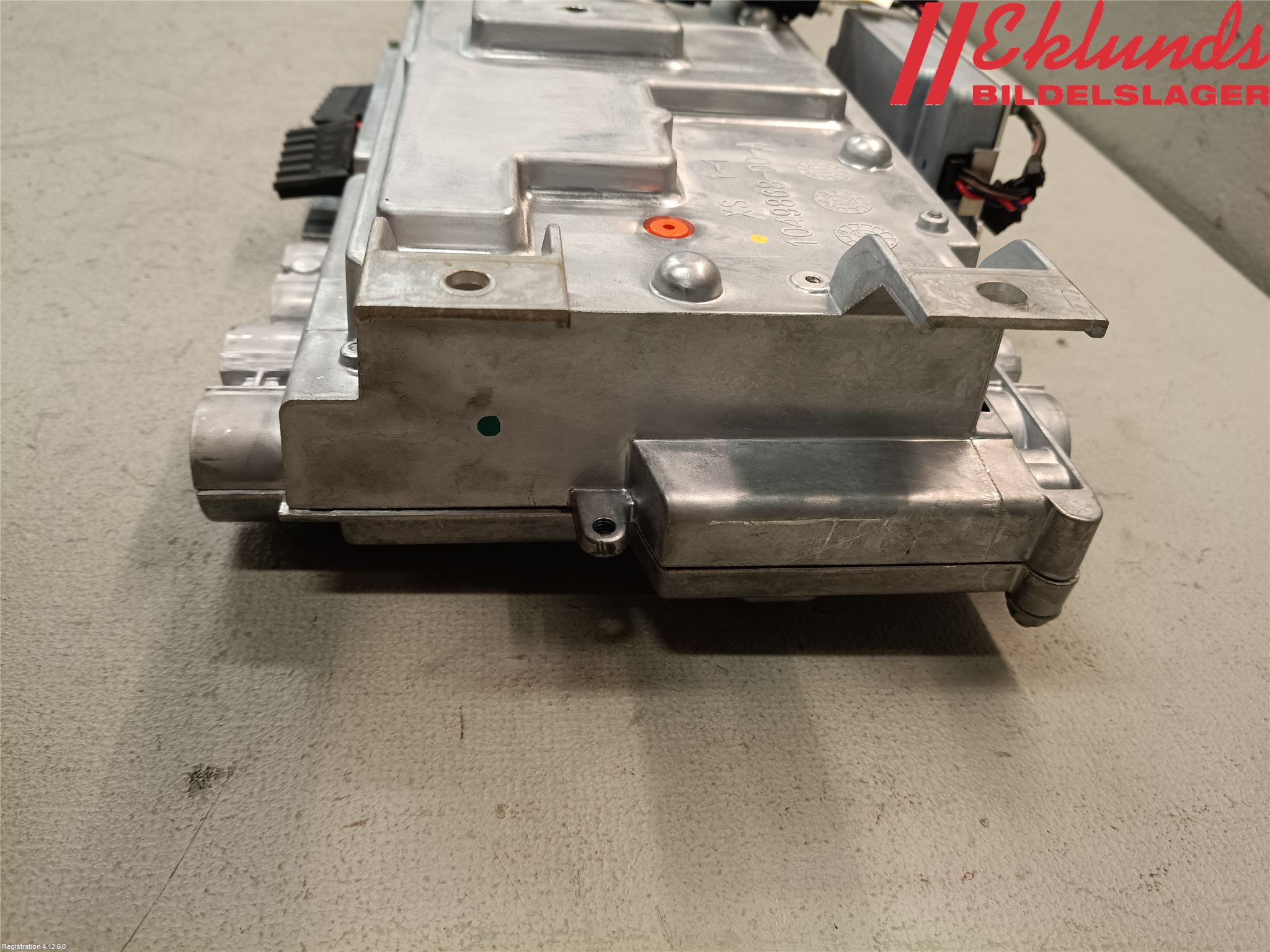 Tesla MODEL S 13- Inverter 12 -> 220 V