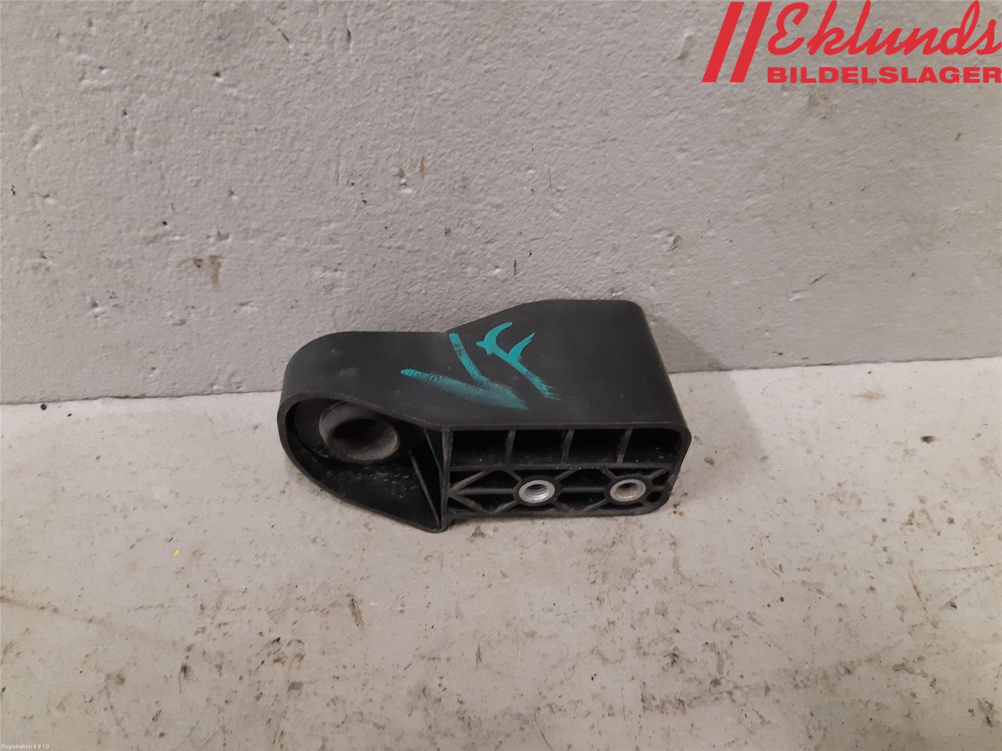 Opel ASTRA K 16-22 Kylarfäste-Ram-Balk