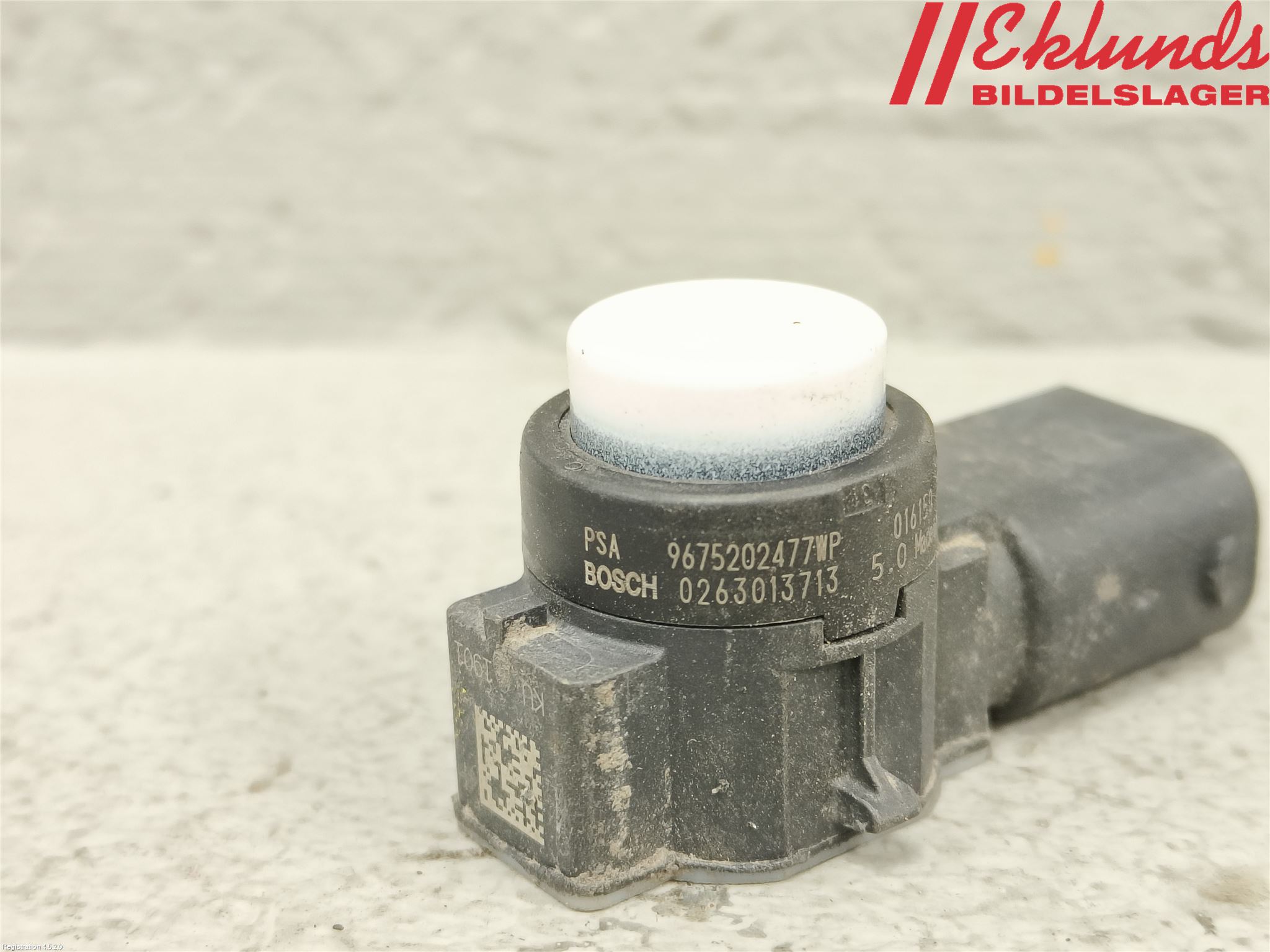 Opel VIVARO 20- Parkeringshjälp Backsensor