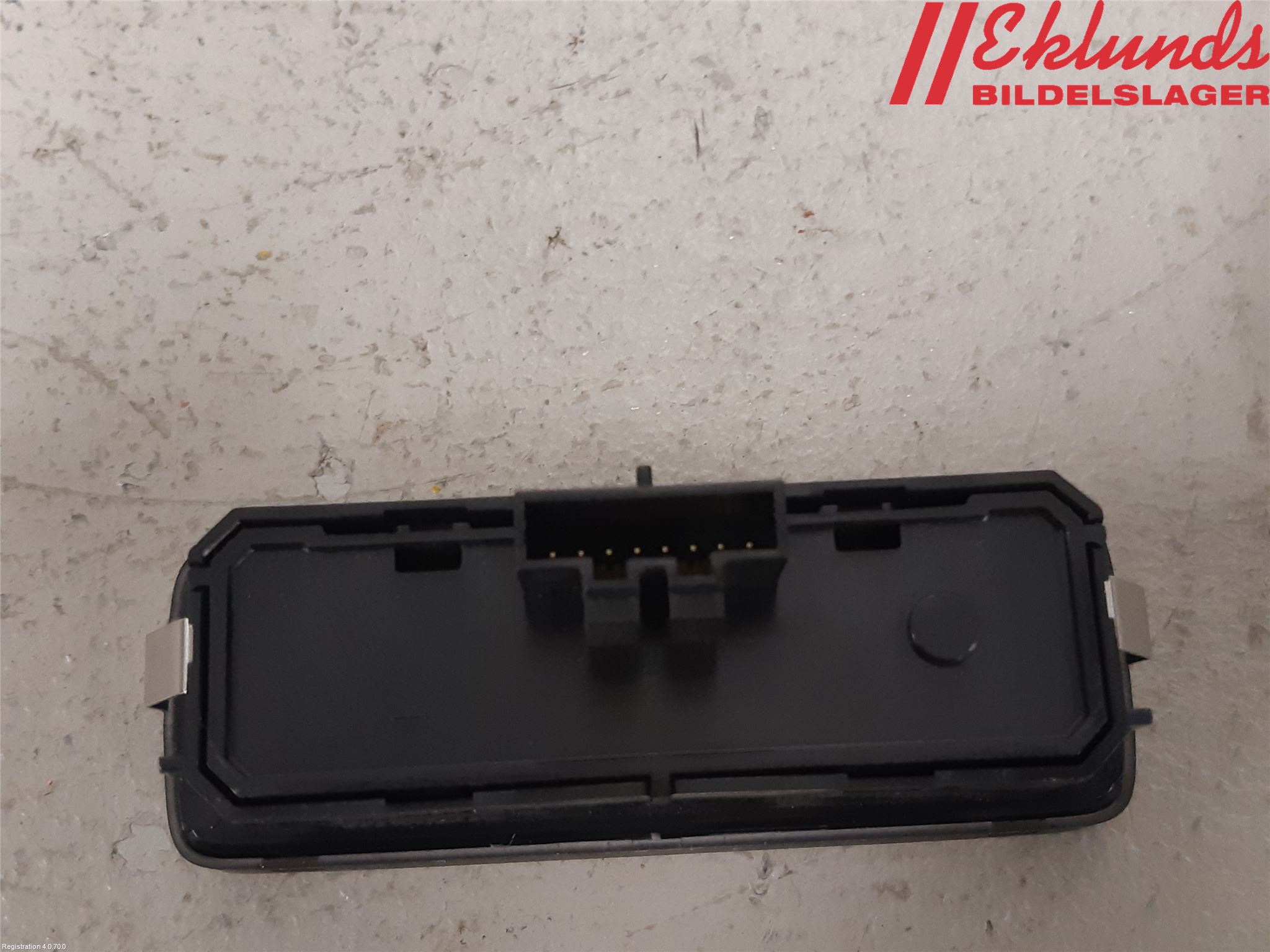 Volvo V90 17->> Strömställare Baklucka