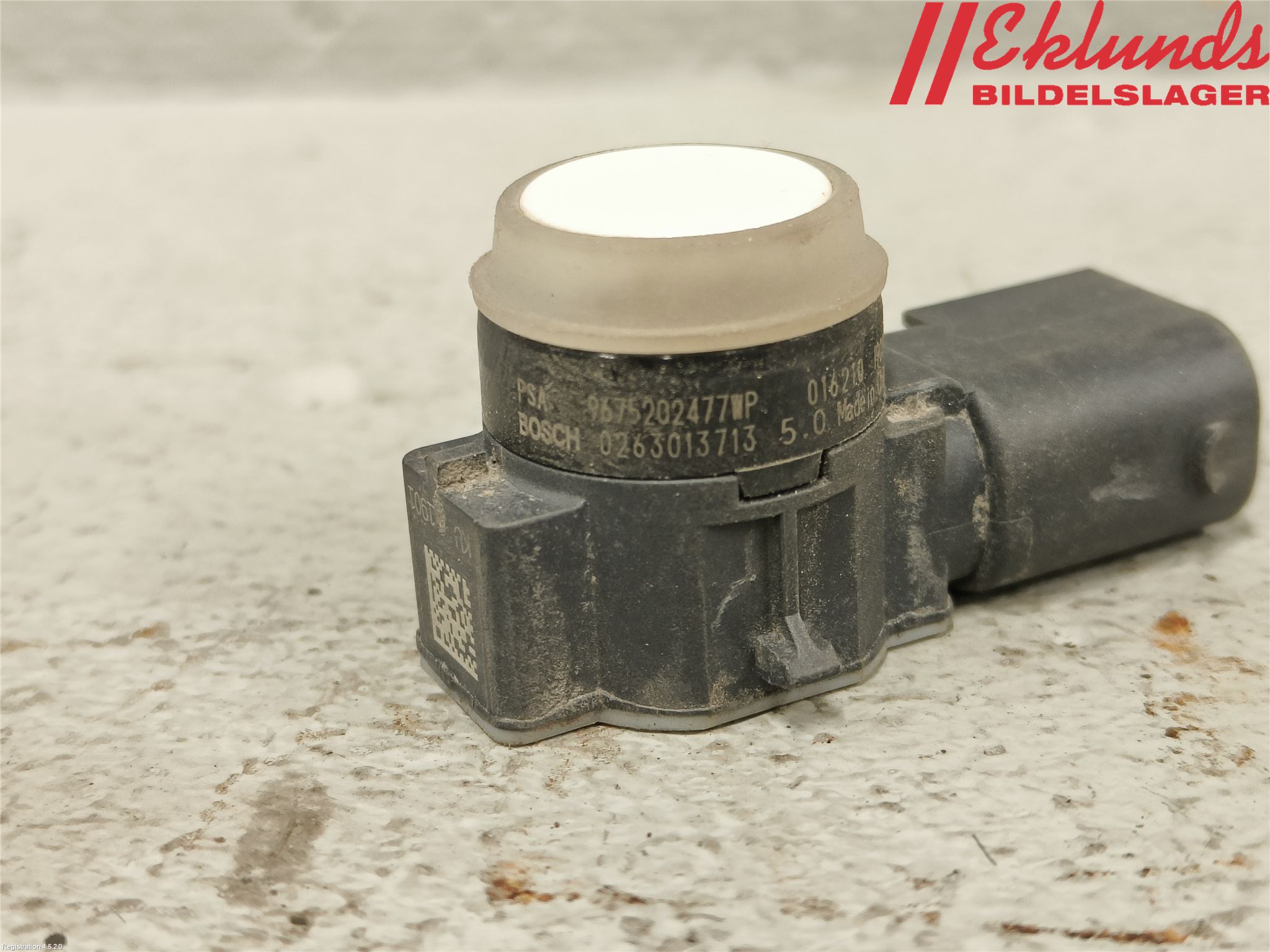 Opel VIVARO 20- Parkeringshjälp Backsensor