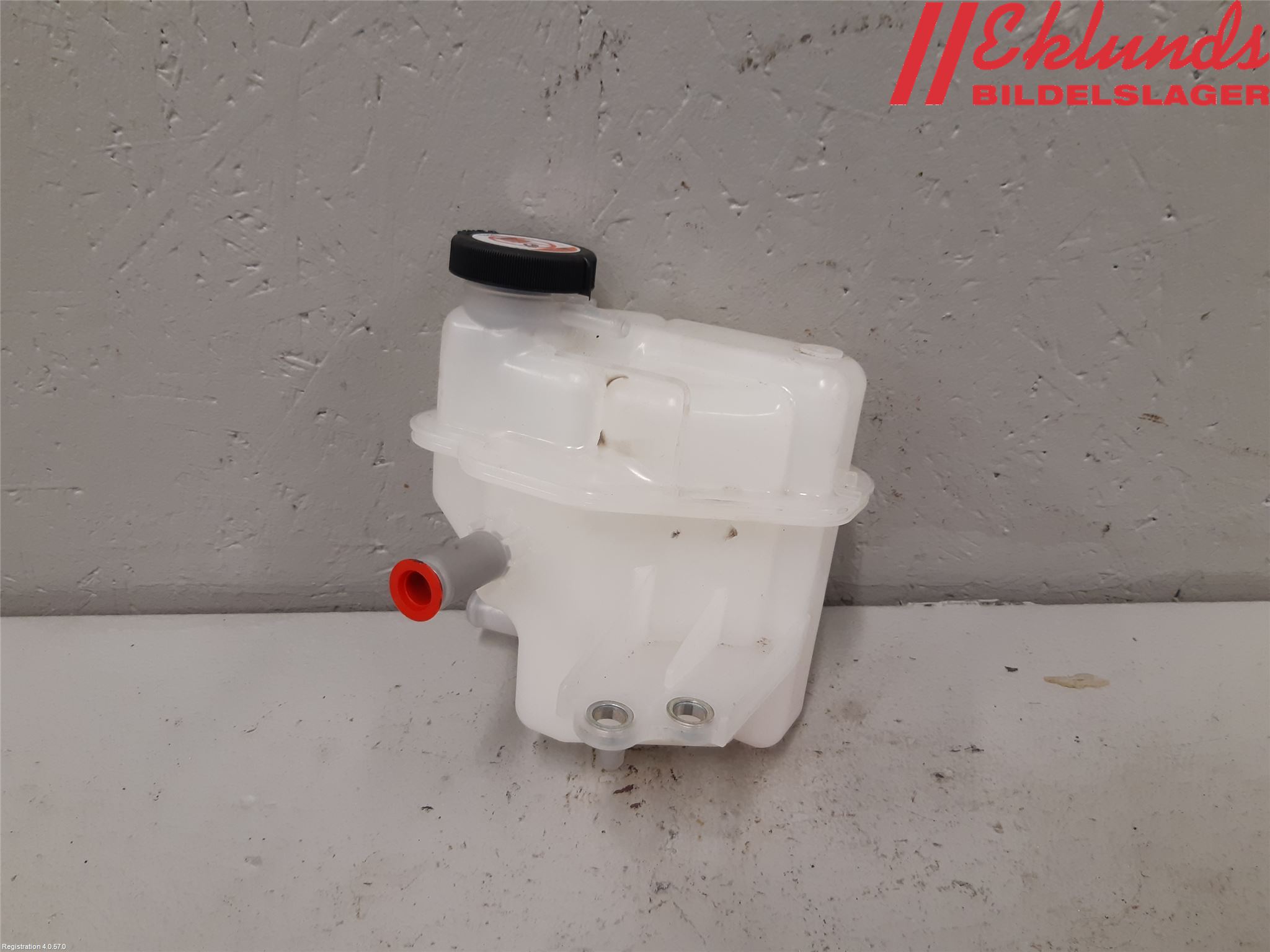 Toyota YARIS XP130 15-20 Expansionstank