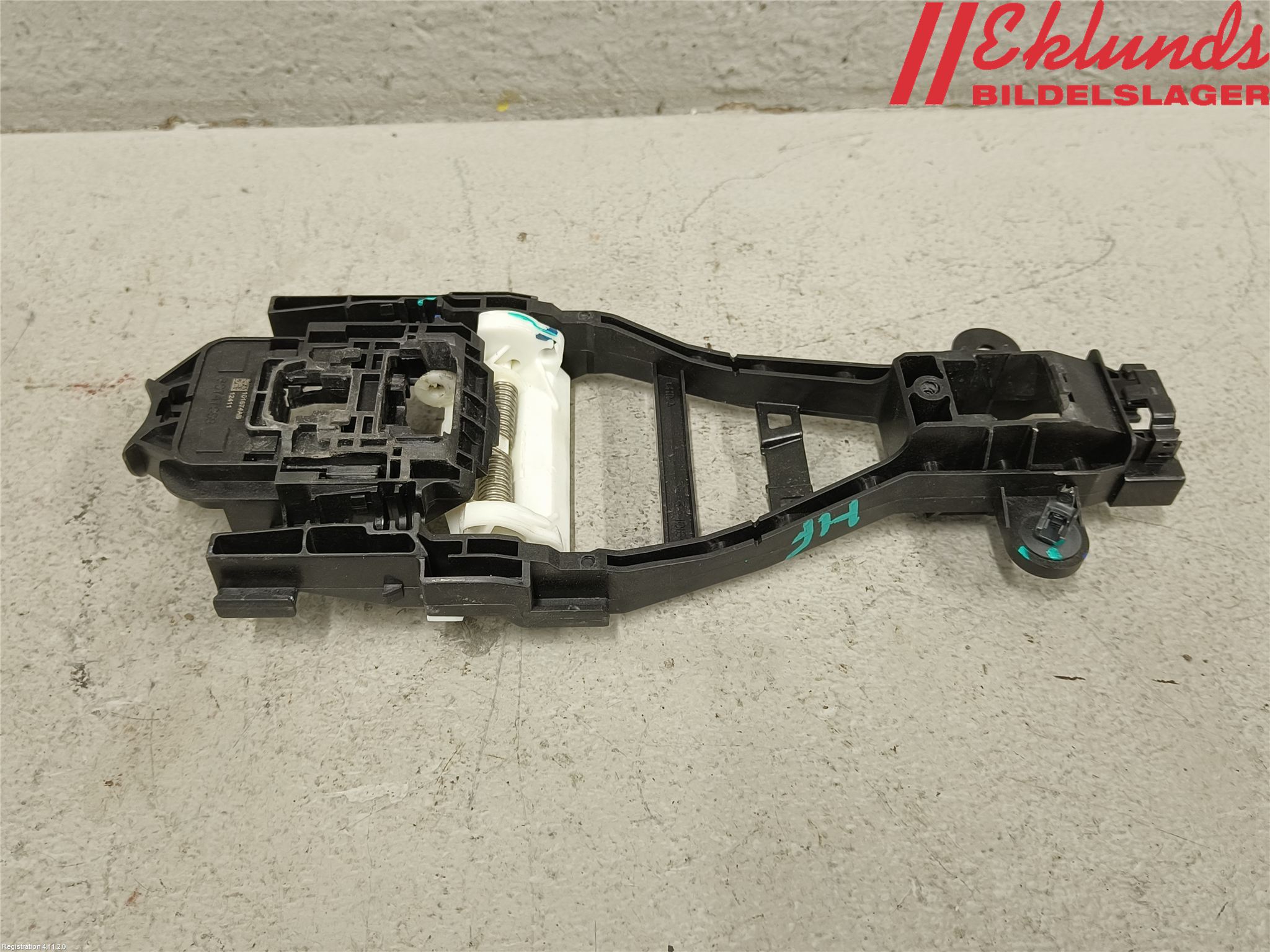 Polestar 2 20- Dörrhandtag Yttre Hö