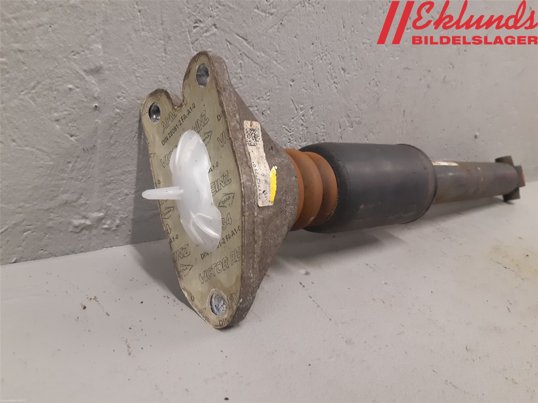 BMW 3 F30/F31/F80 12-19 Stötdämpare Bak