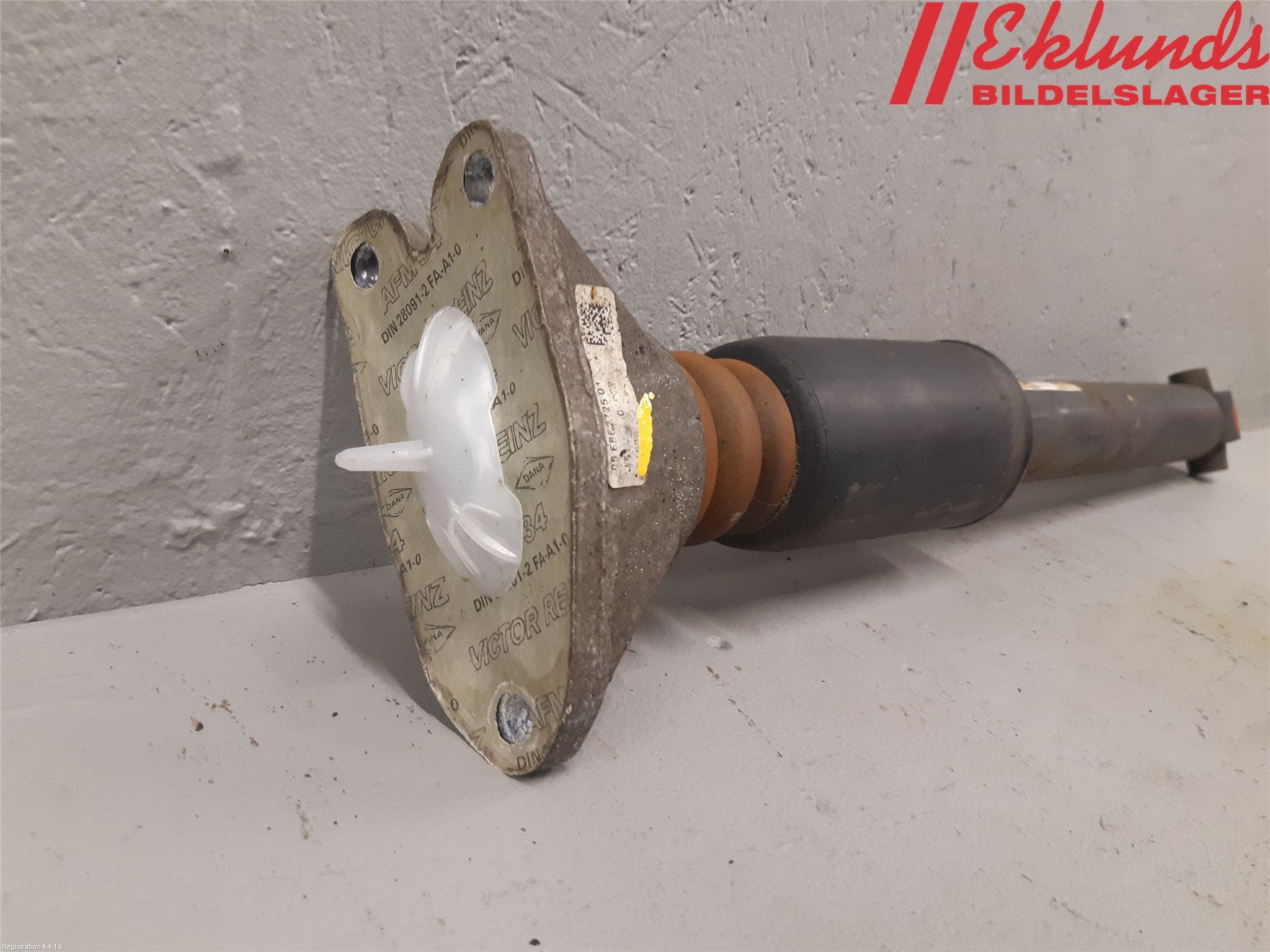 BMW 3 F30/F31/F80 12-19 Stötdämpare Bak