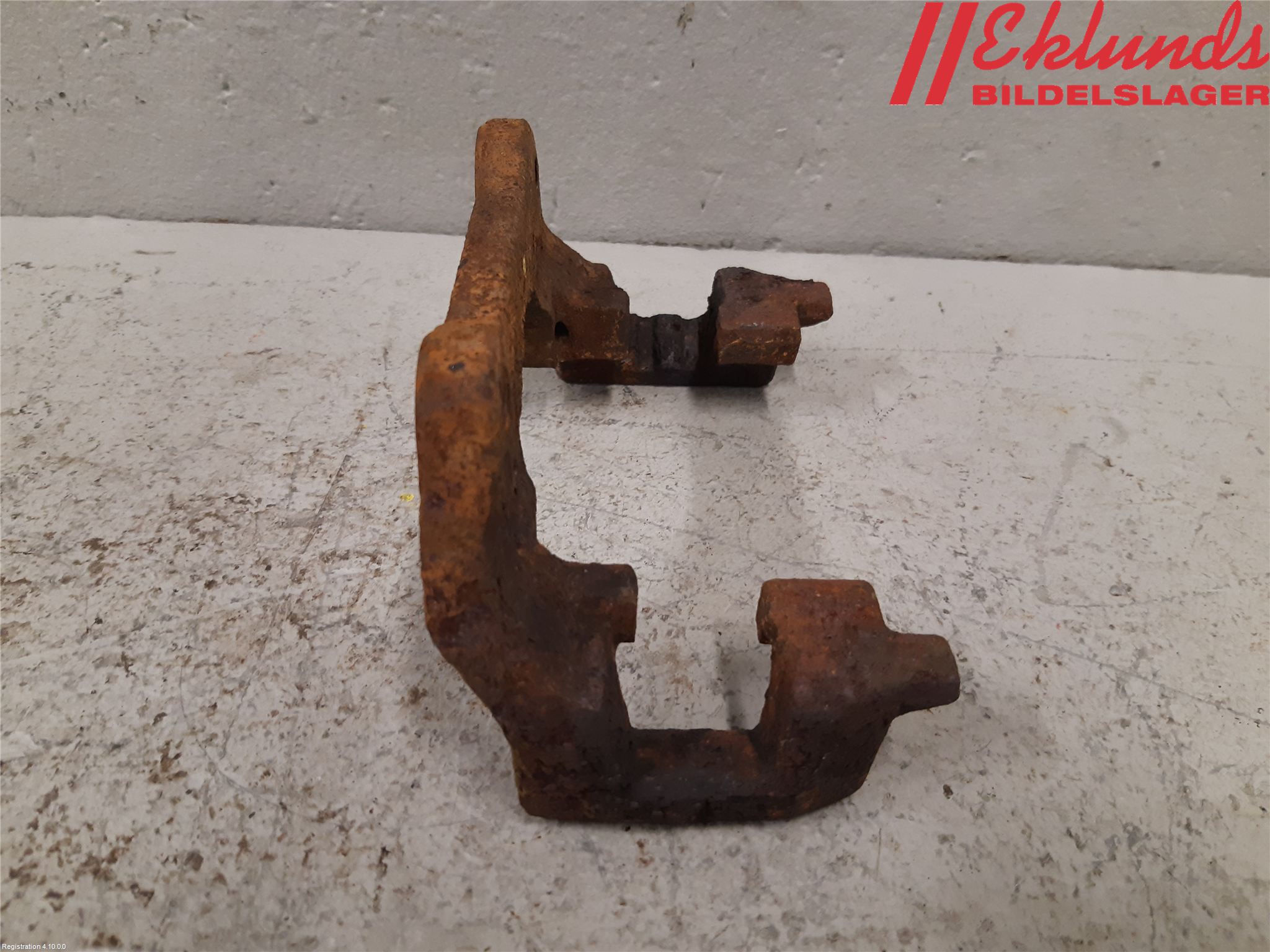 Volvo XC90 07-14 Bromsokshållare