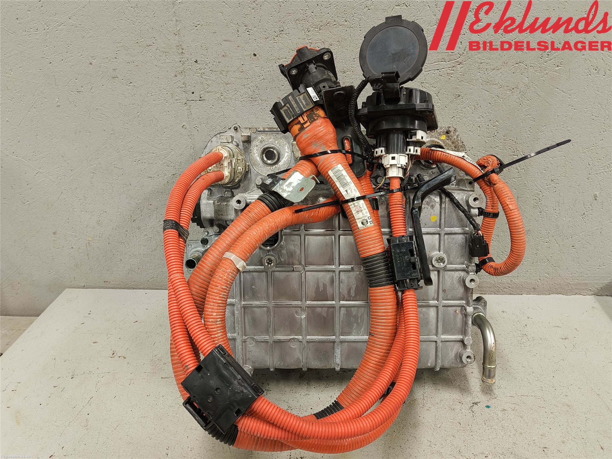 Nissan LEAF 11-17 Converter