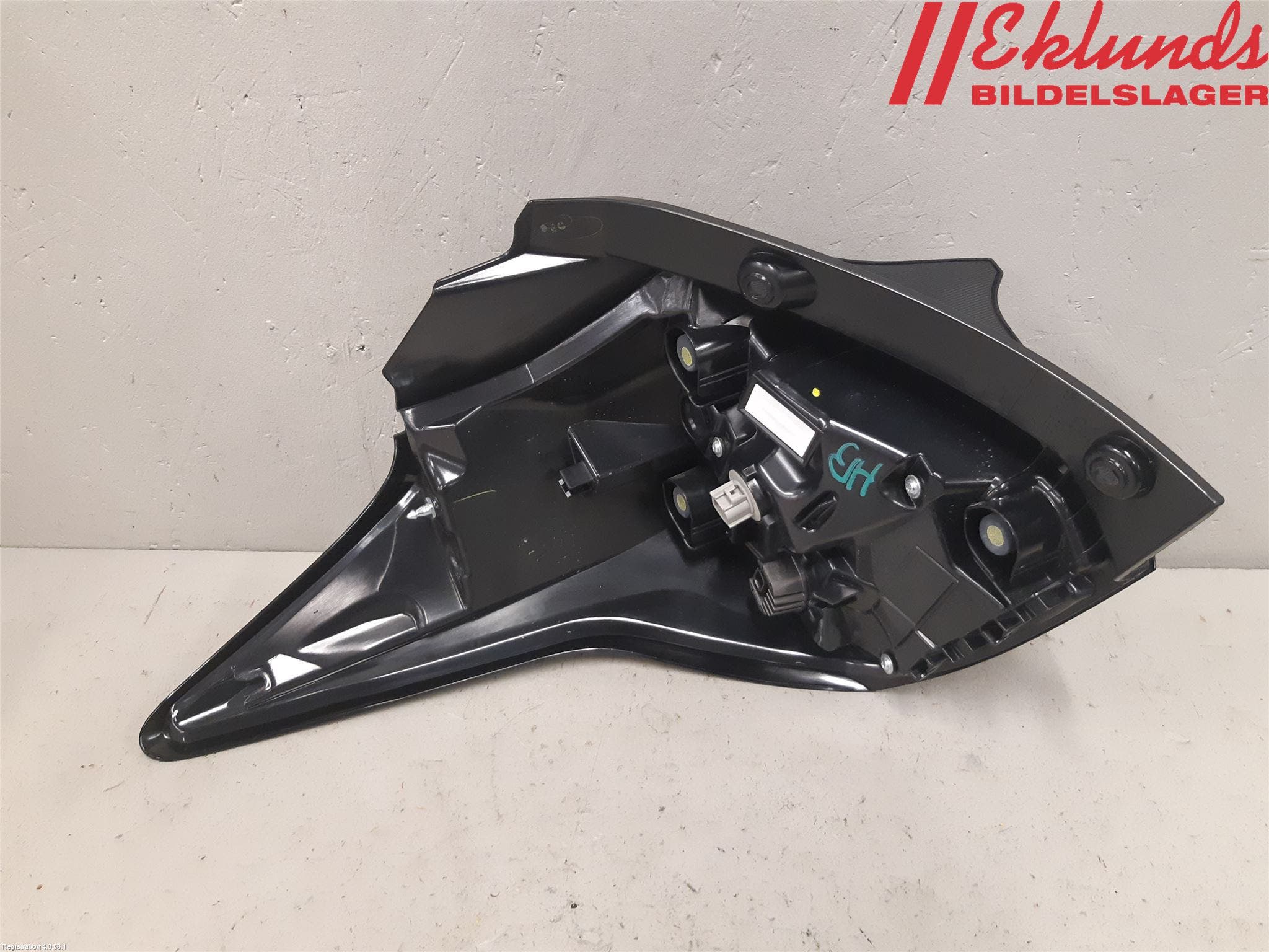 Toyota YARIS XP21 20- Bakljus Höger