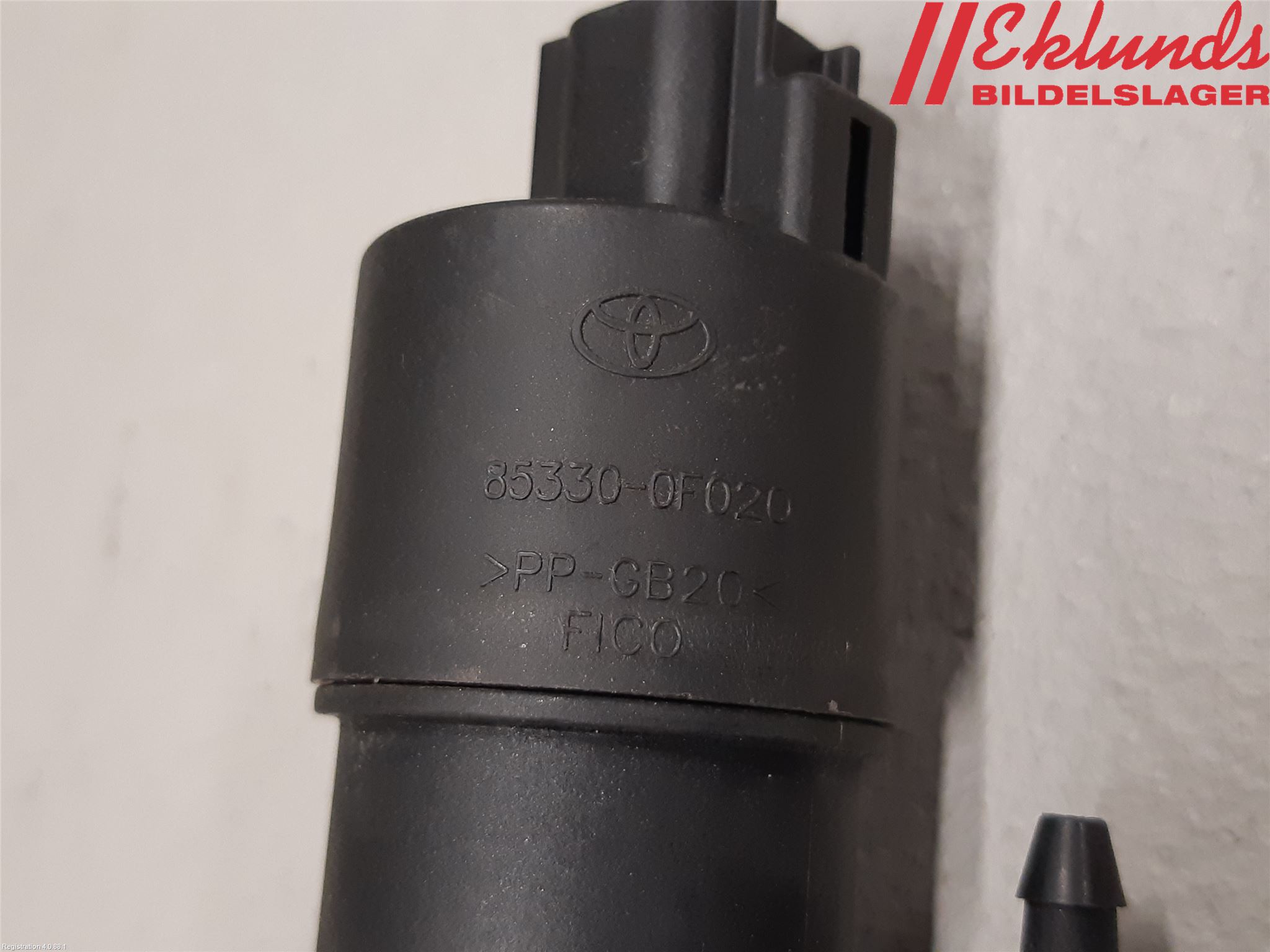 Toyota VERSO 09-18 Spolarpump Baklucka