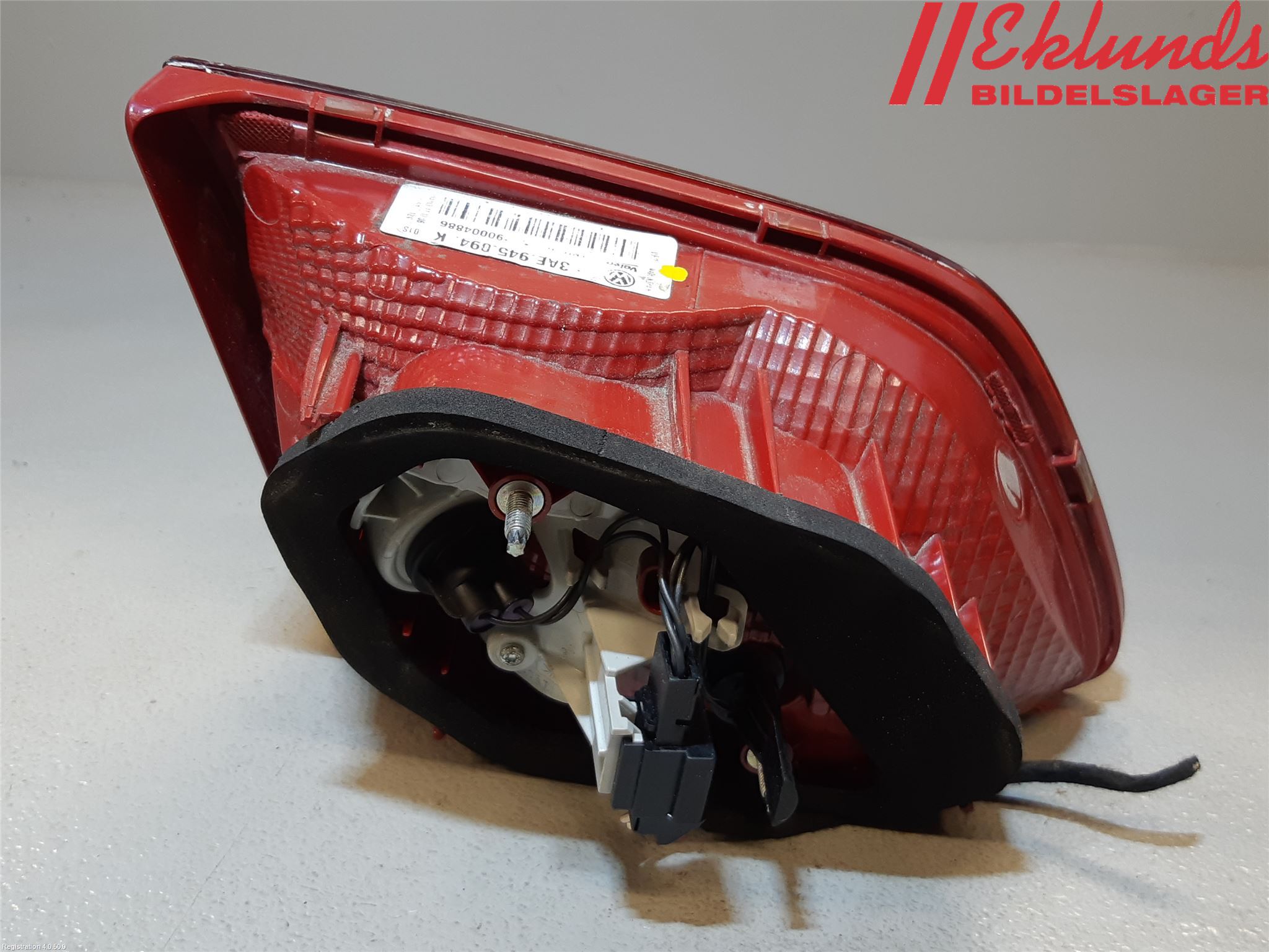 Volkswagen VW PASSAT 11-14 Bakljus Lucka Hö