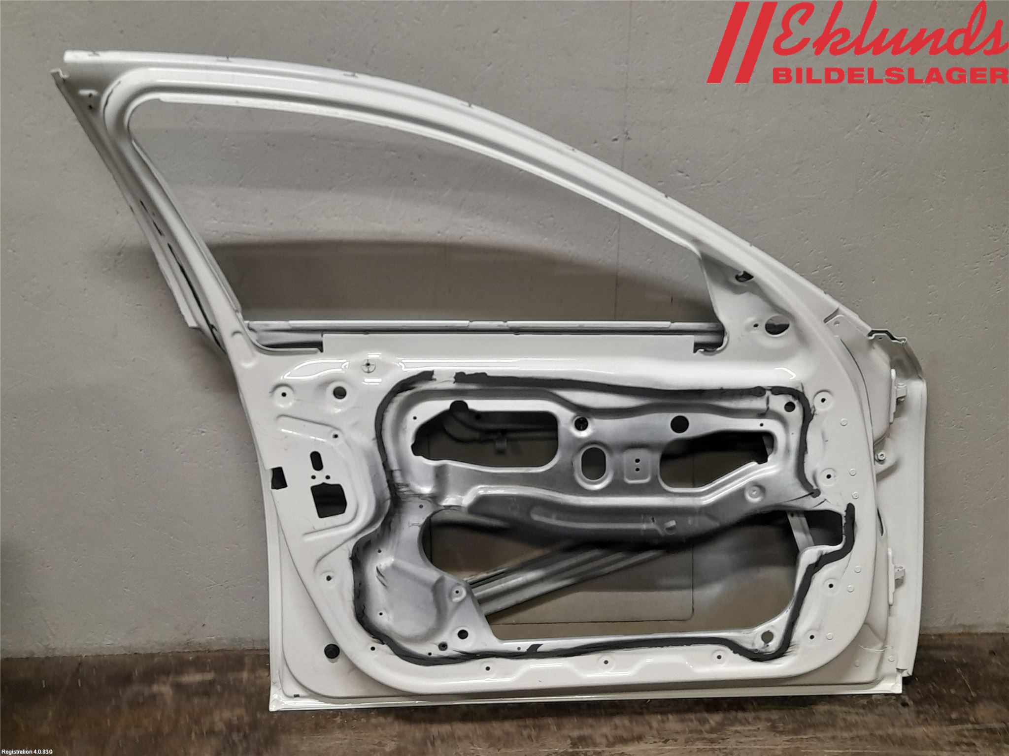 BMW 5 F10/F11/F18 09-17 Dörr Fram Vänster