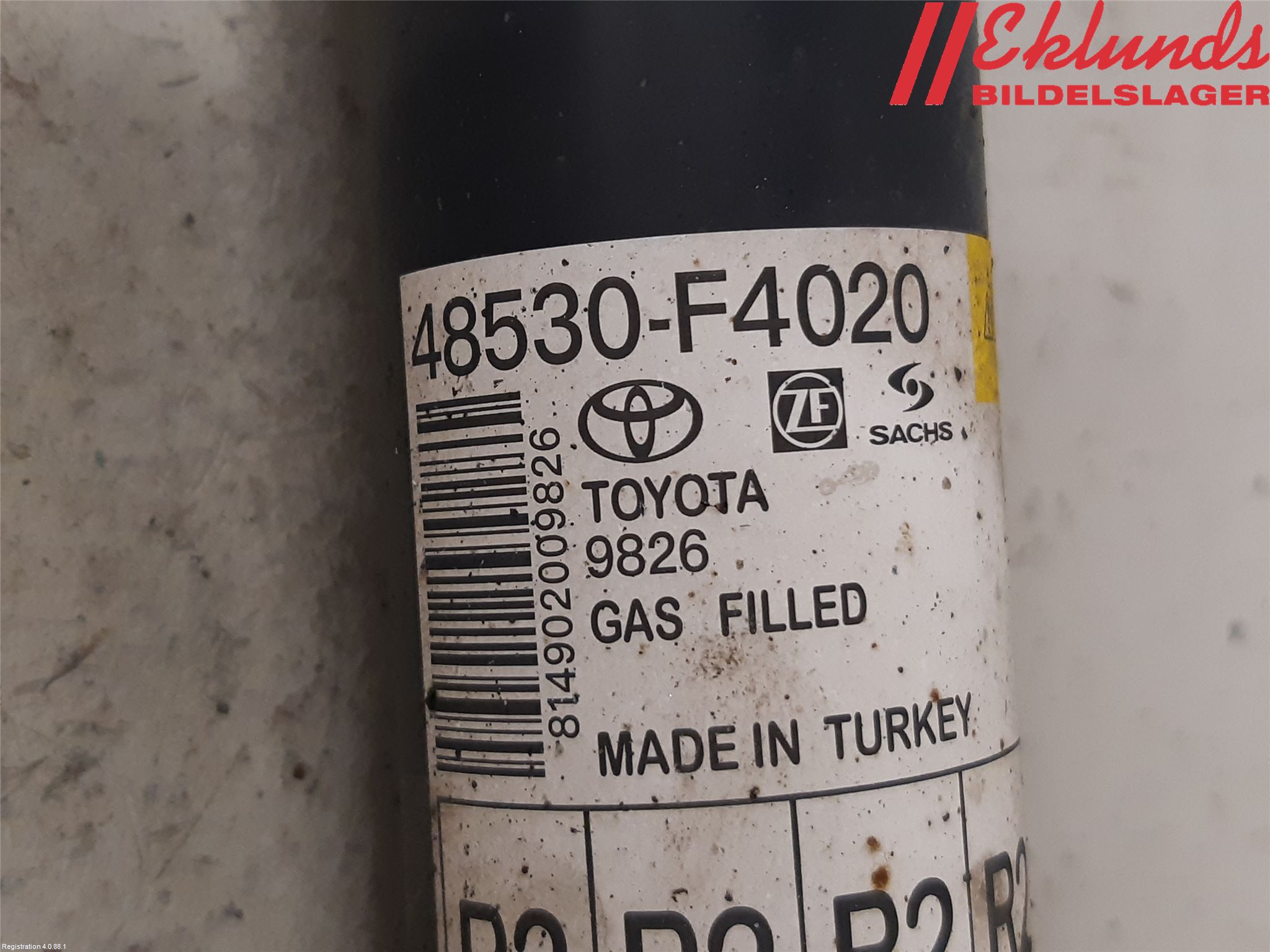 Toyota C-HR 16-23 Stötdämpare Bak