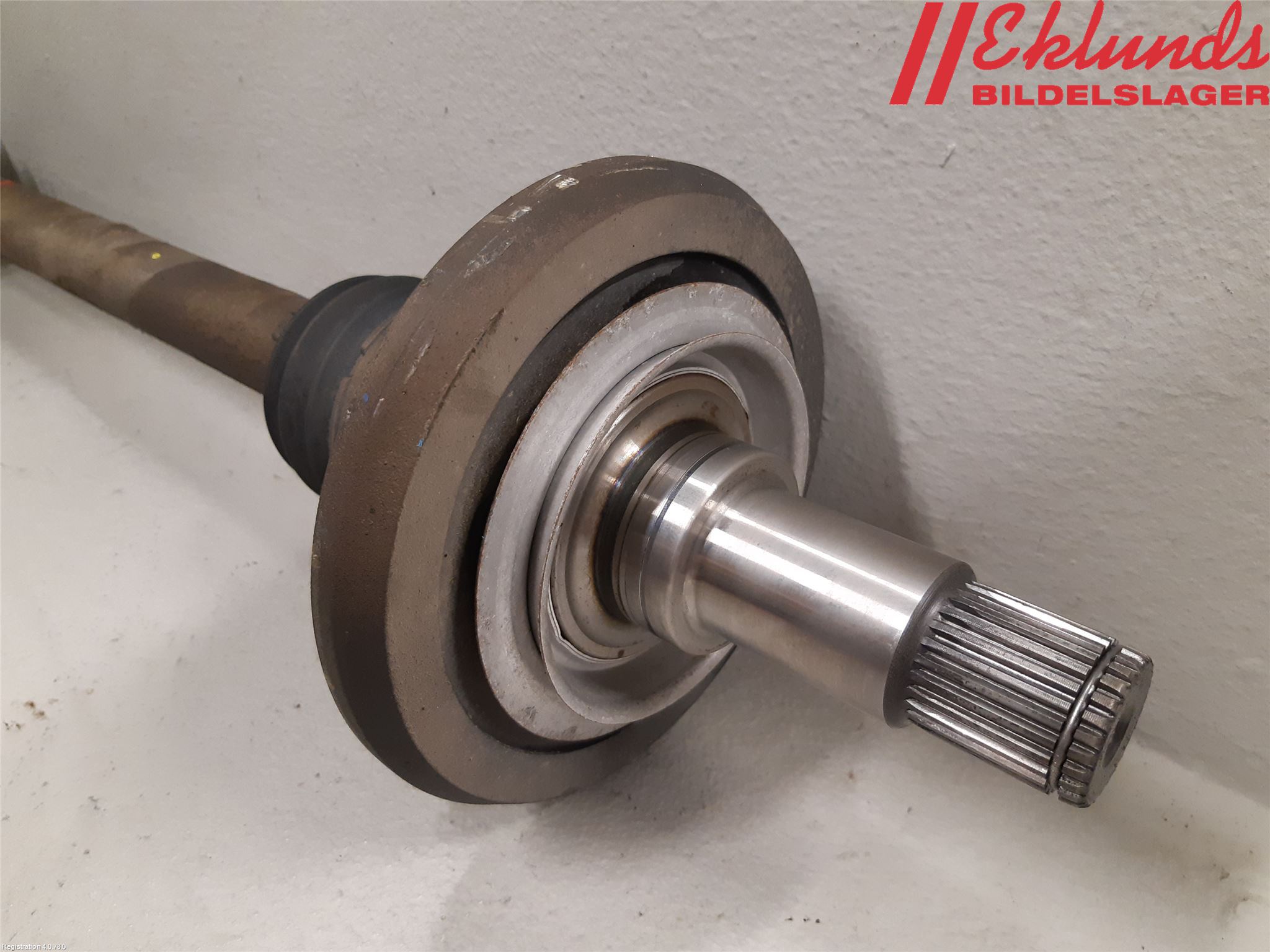 Mercedes-Benz MB C-KLASS (W205) 14-21 Drivaxel Bak Vänster