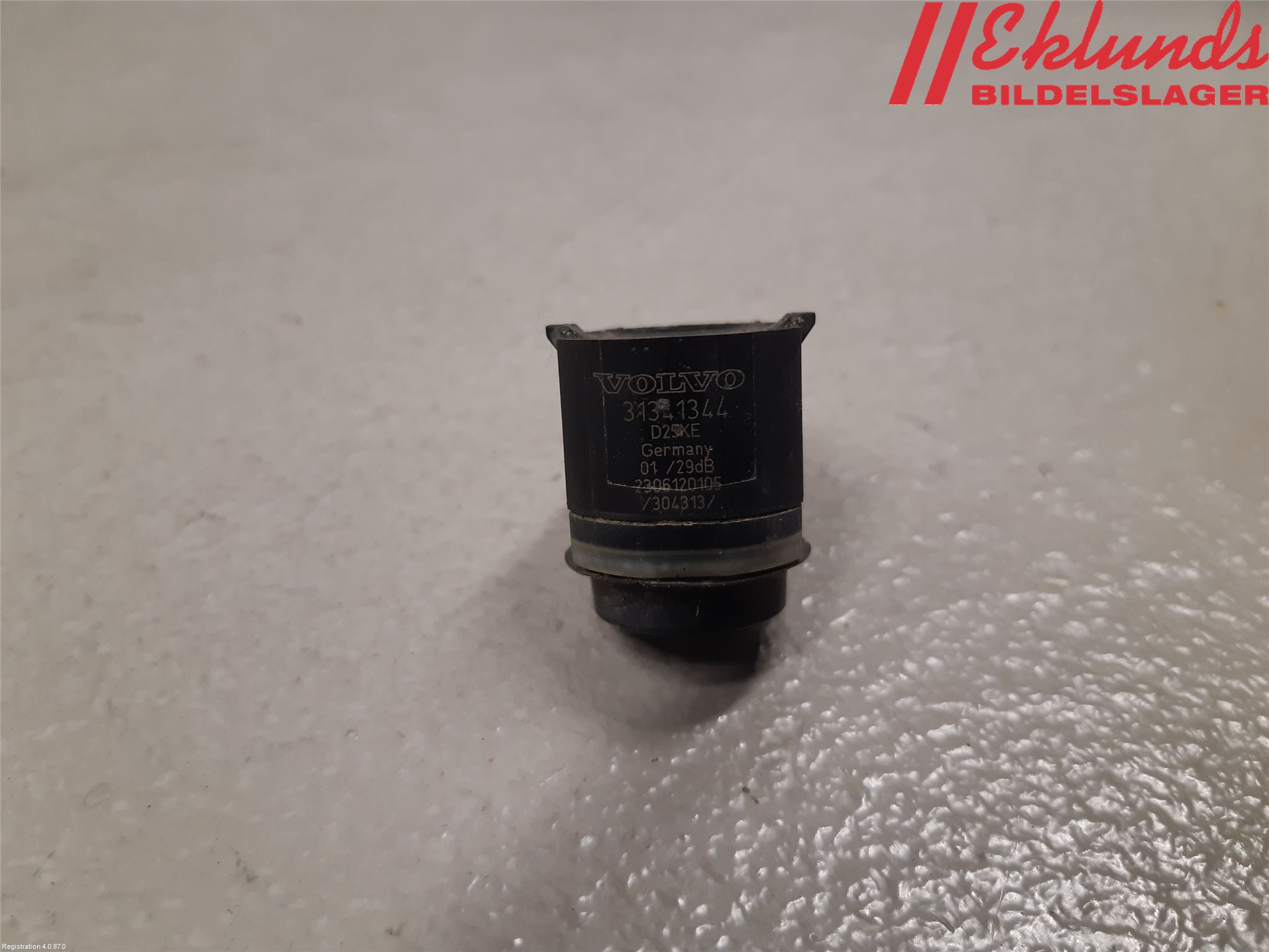 Volvo V40 12-19 Parkeringshjälp Backsensor