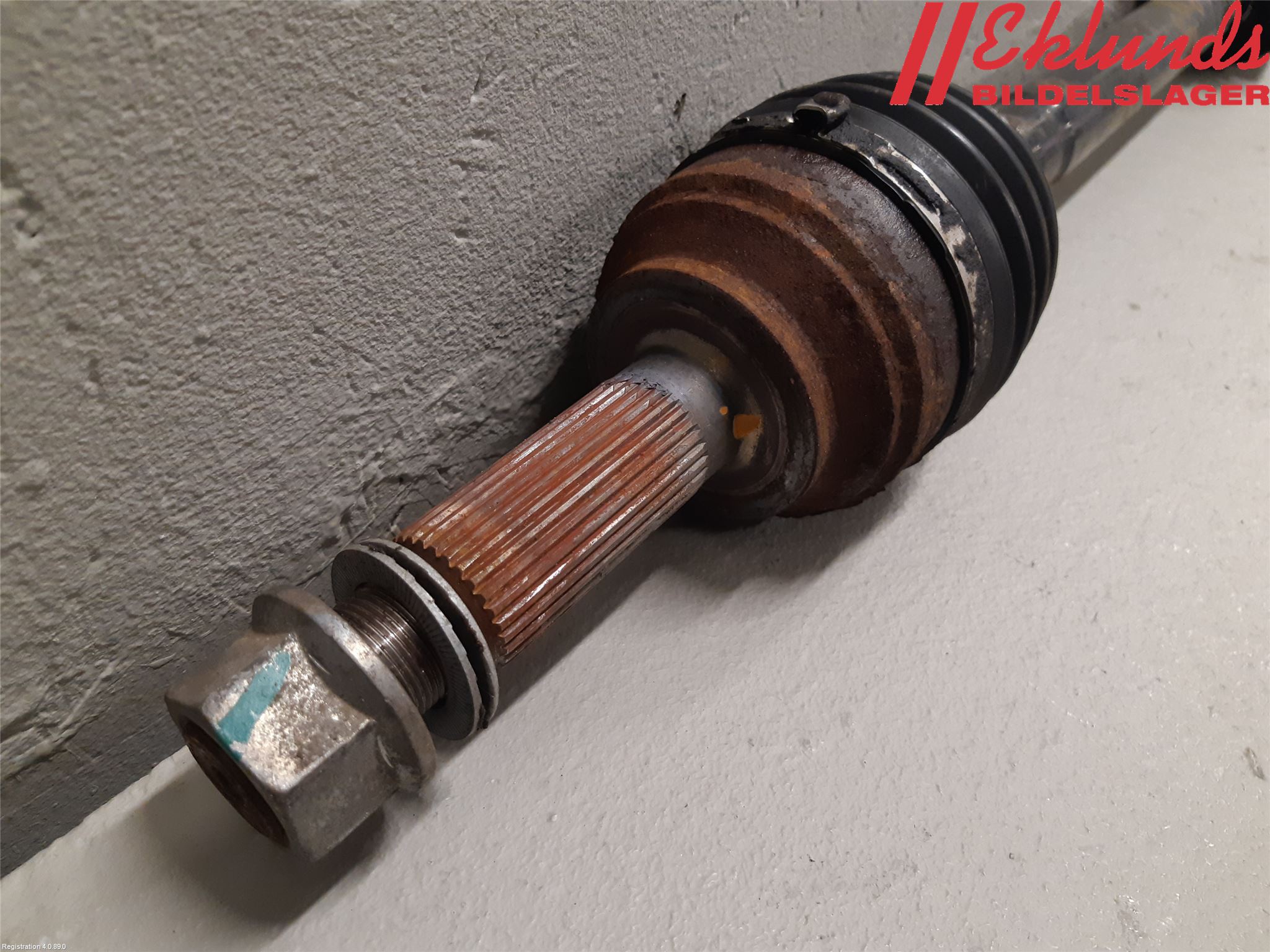 Tesla MODEL S 13- Drivaxel Bak Höger