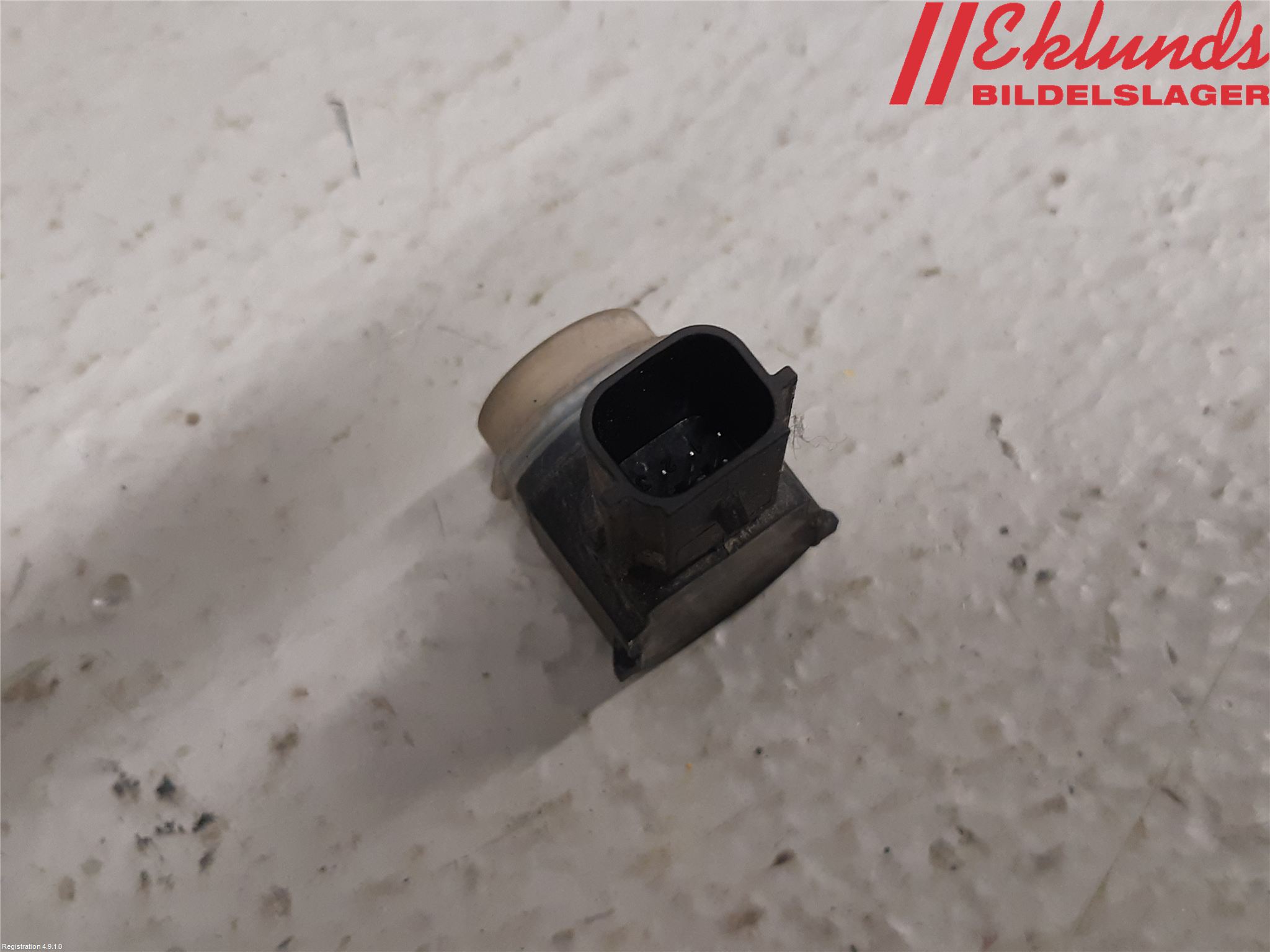 Ford KUGA 17-19 Parkeringshjälp Backsensor