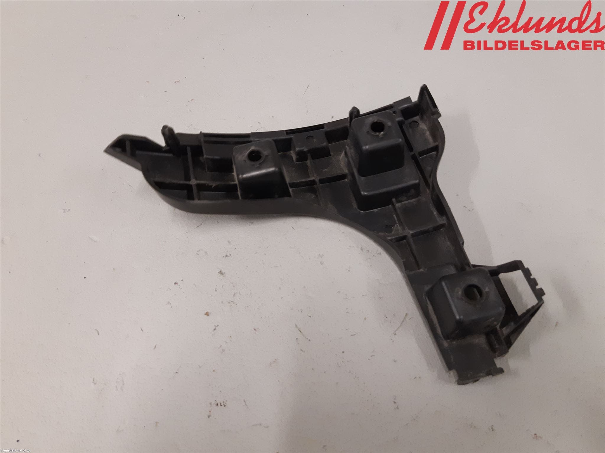 Volvo XC60 09-13 Stötfångarfäste Bak Hö