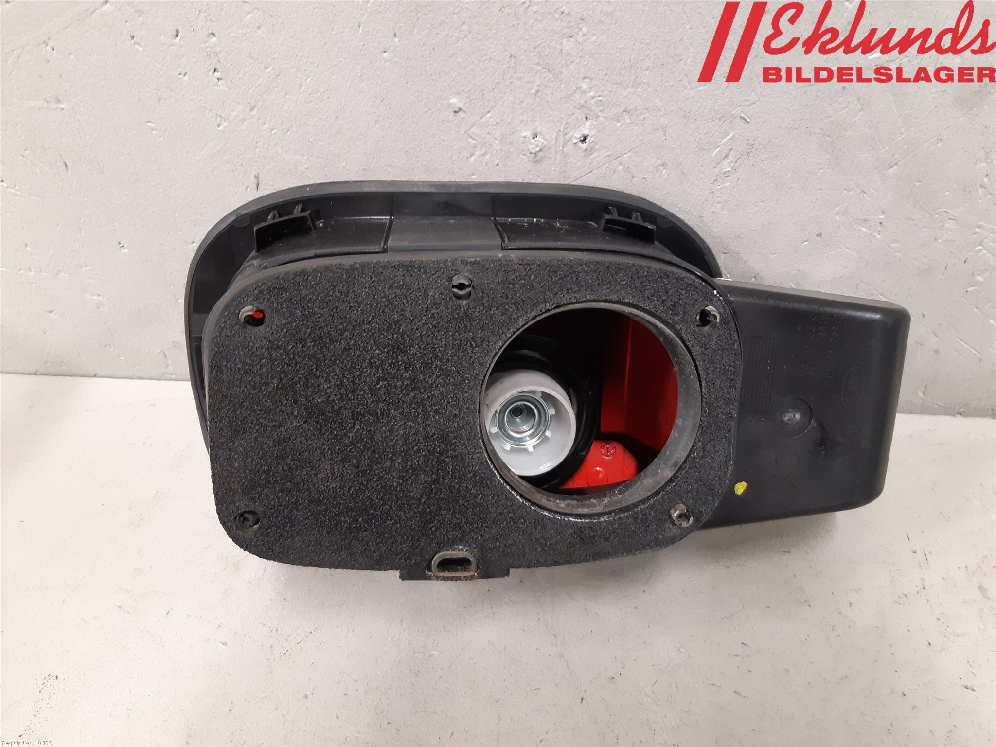 Kia STINGER 18- Tanklucka