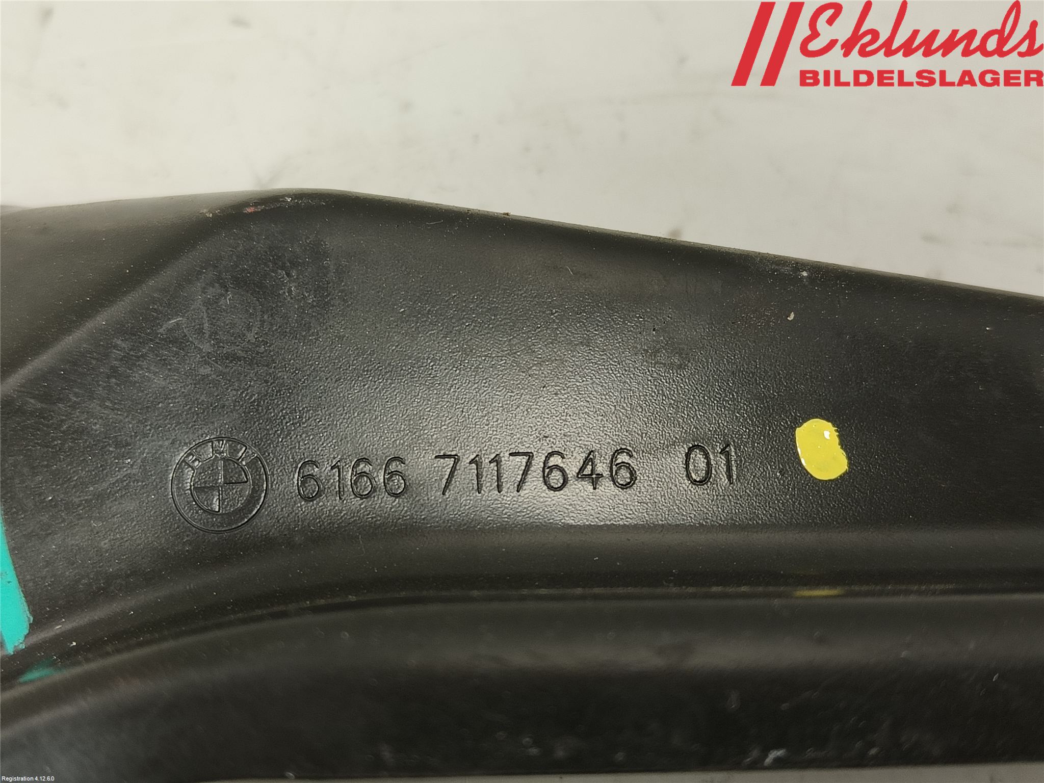 BMW 6 E63/64    02-10 Spolartank Vindruta