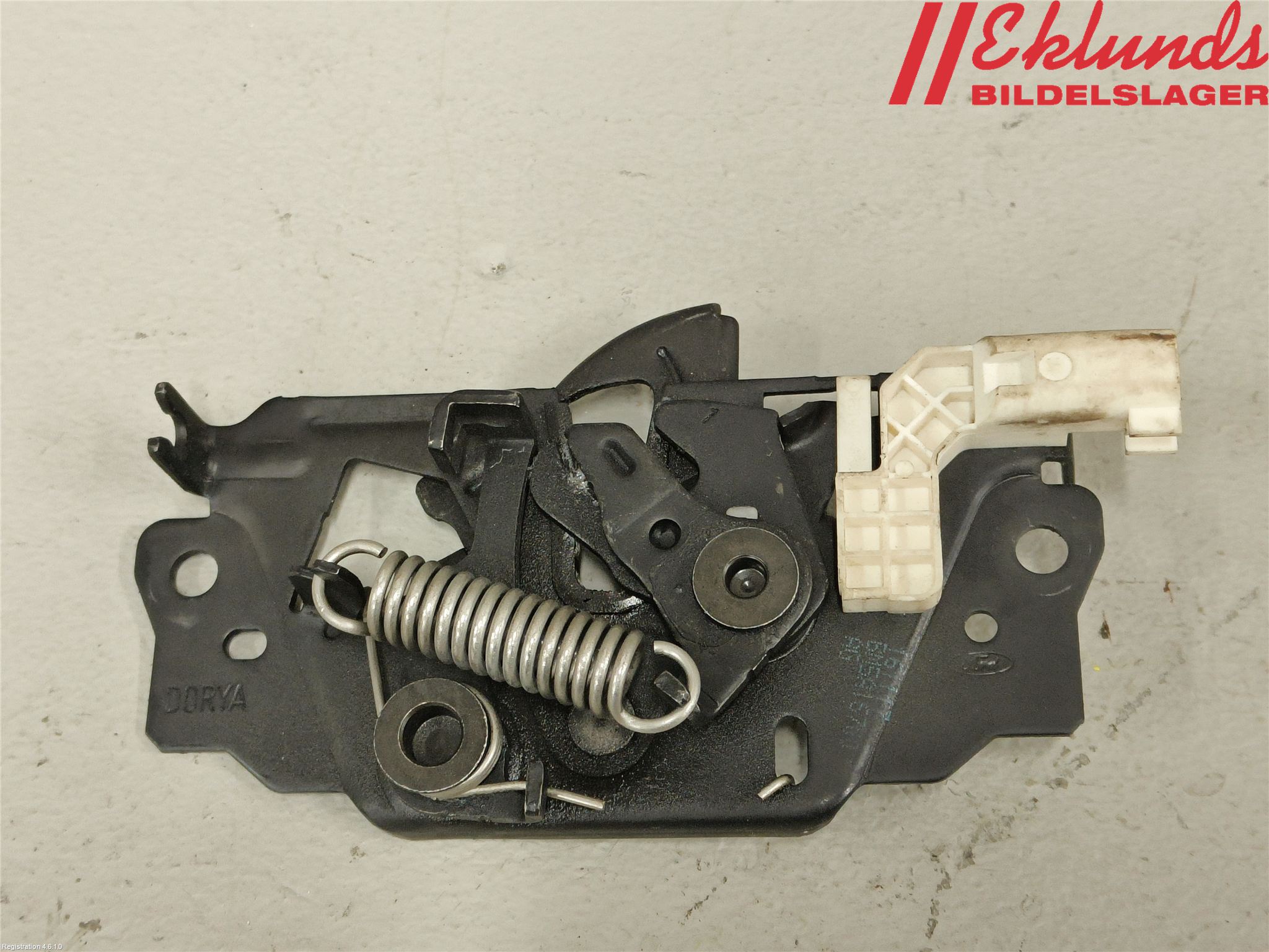 Ford KUGA 17-19 Huvlås