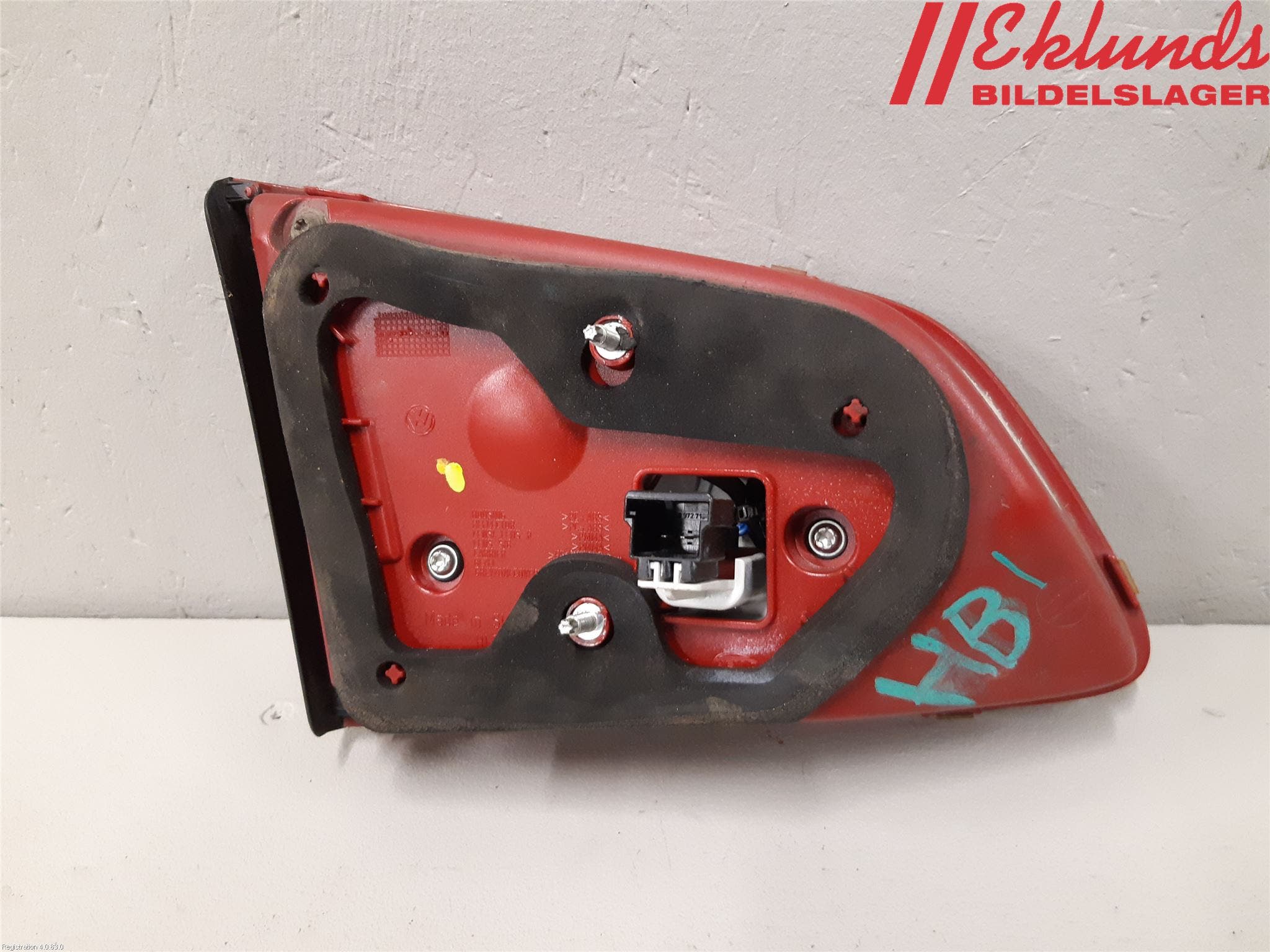 Volkswagen VW PASSAT 11-14 Bakljus Lucka Hö