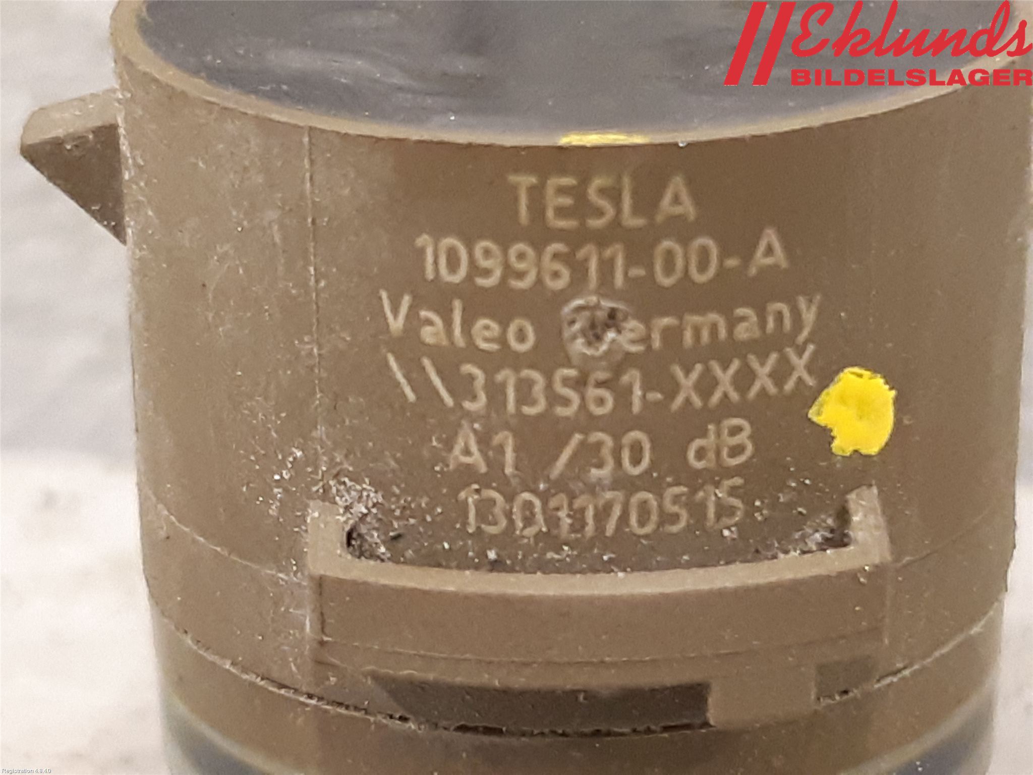 Tesla MODEL X 16- Parkeringshjälp Backsensor