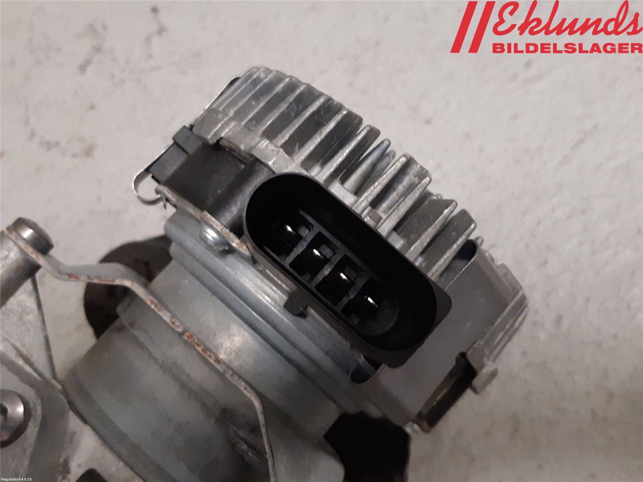 Audi A6 F2/C8 19- Bromstryckackumulator