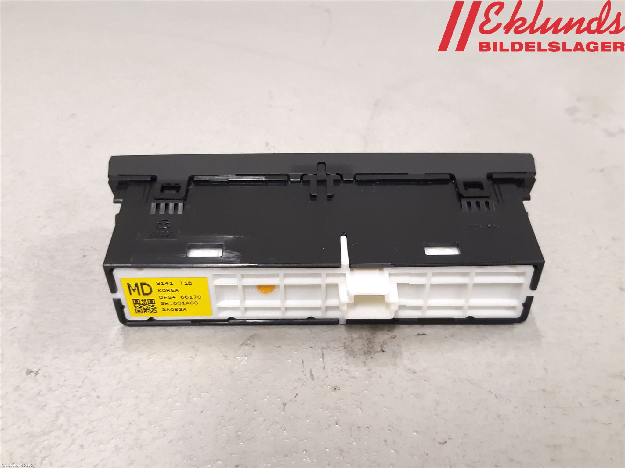 Mazda CX-30 20- Strömställare Multifunktion